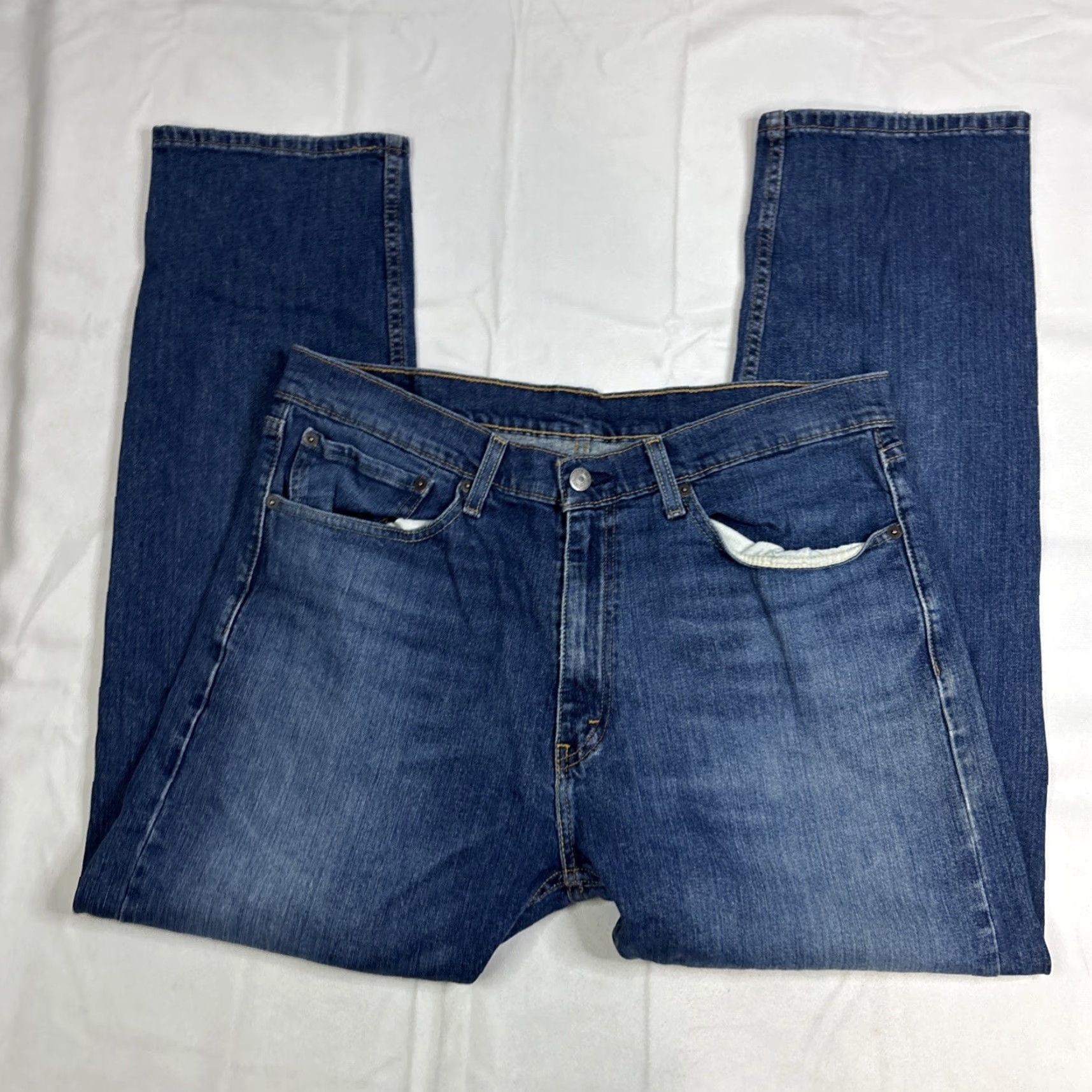Levi's Levi's 505 Jeans Medium Wash Men Adult 36x30 Straight Leg Blue Denim Regular Pocket Coin 90s? Size US 36 / EU 52 - 4 Thumbnail