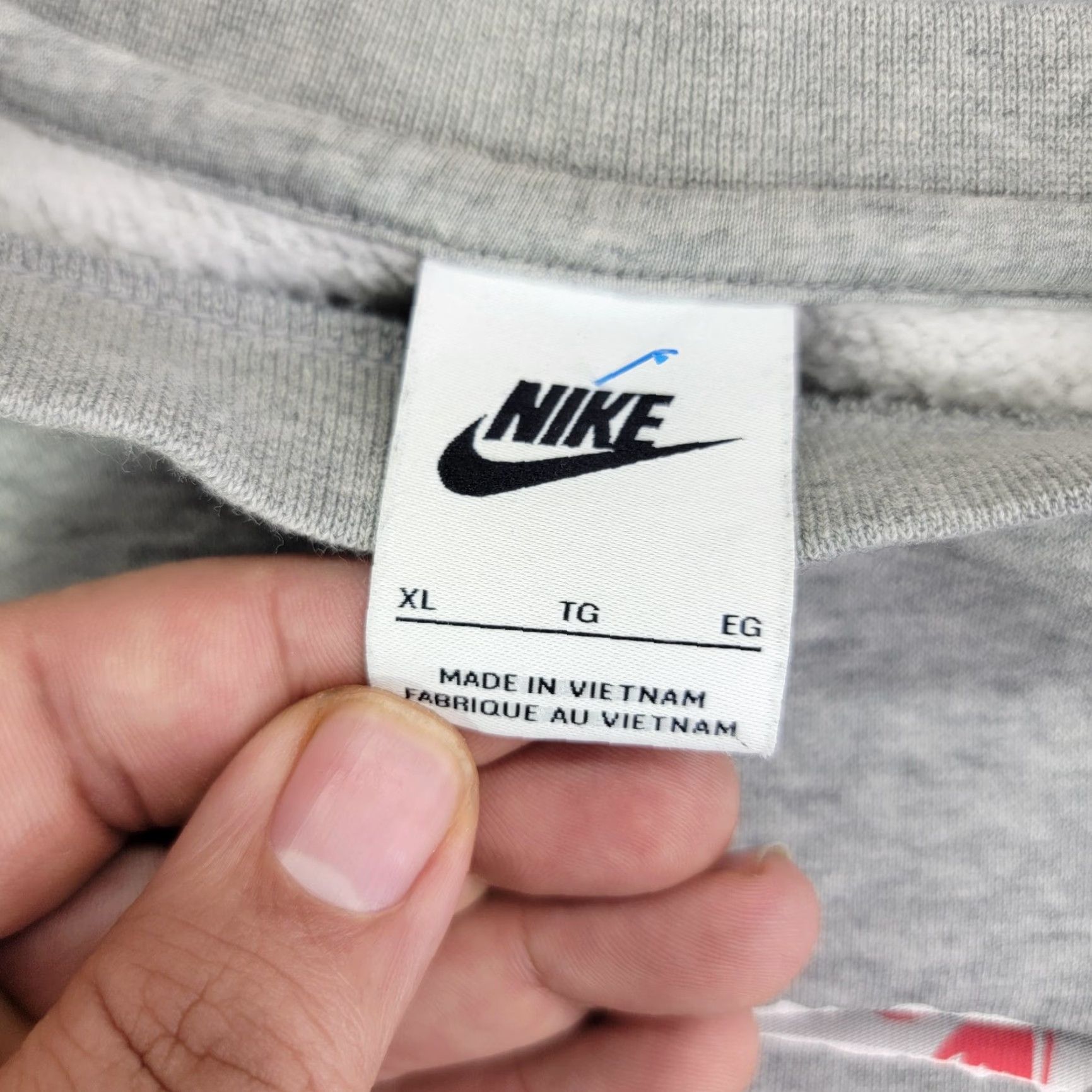 Nike Nike Sweatshirt Mens XL Gray Tiger Swoosh Graphic Stripe Crewneck Pullover Size US XL / EU 56 / 4 - 4 Thumbnail