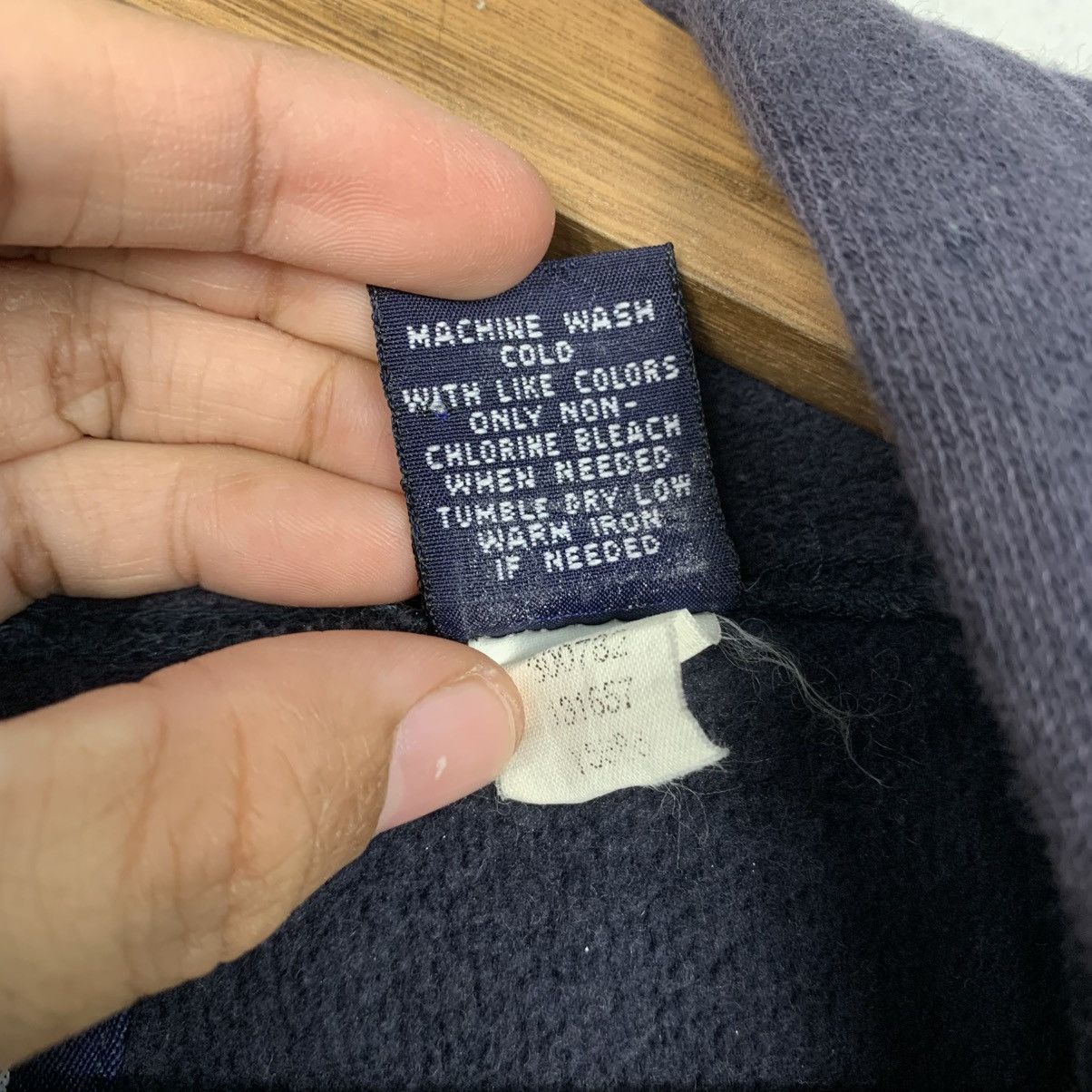 Gap Vintage Gap Pullover Hoodie Size US L / EU 52-54 / 3 - 16 Thumbnail