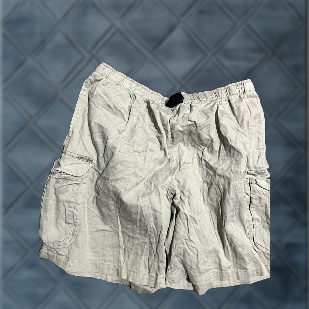Vintage VINTAGE Columbia Mens Large Distress Above Knee Belted Cargo Shorts Beige Size US 33 - 1 Thumbnail