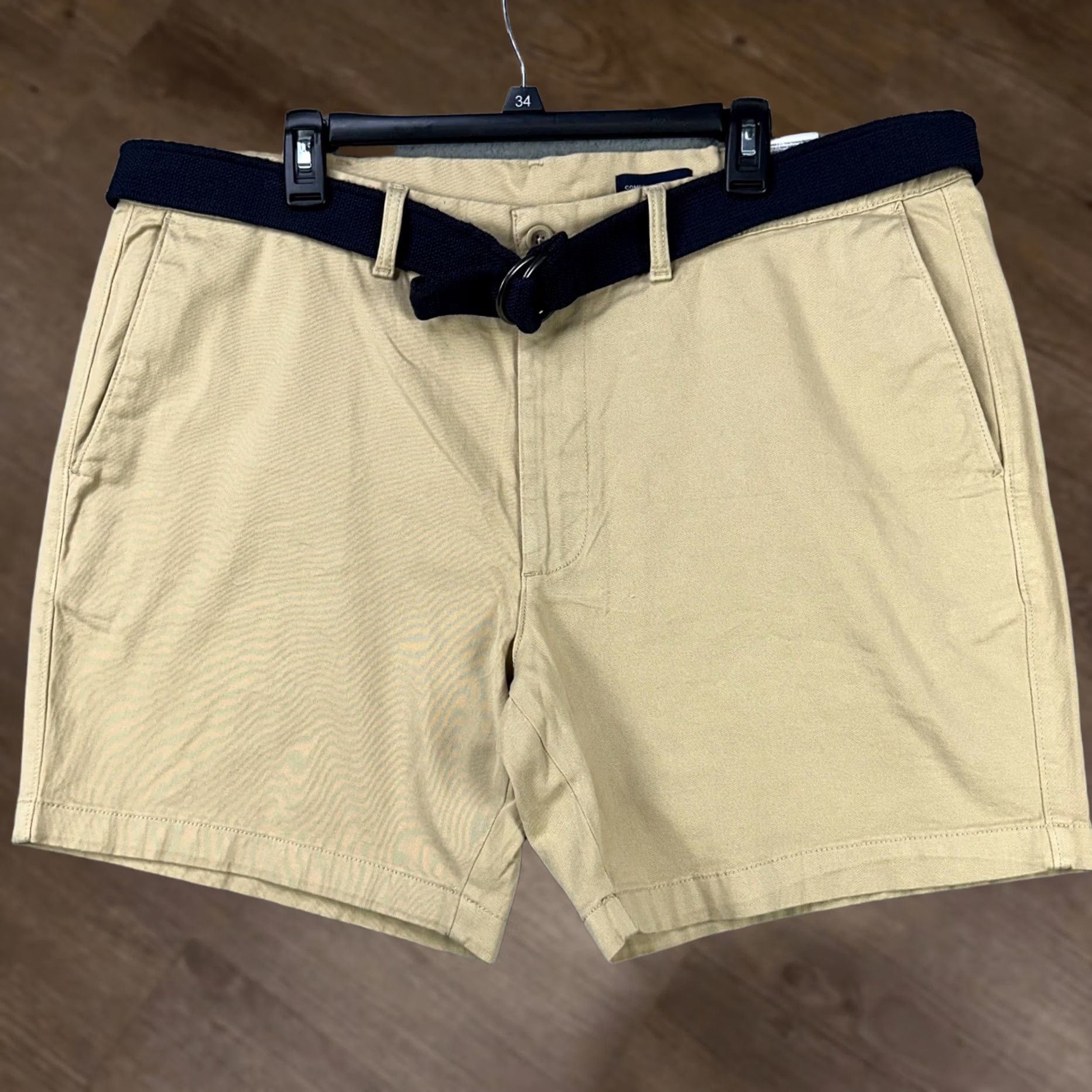 Vintage St. John's Bay Mens Khakis Shorts 40 Tan Belted Flat Front Stretch Pockets NEW Size US 40 / EU 56 - 1 Thumbnail