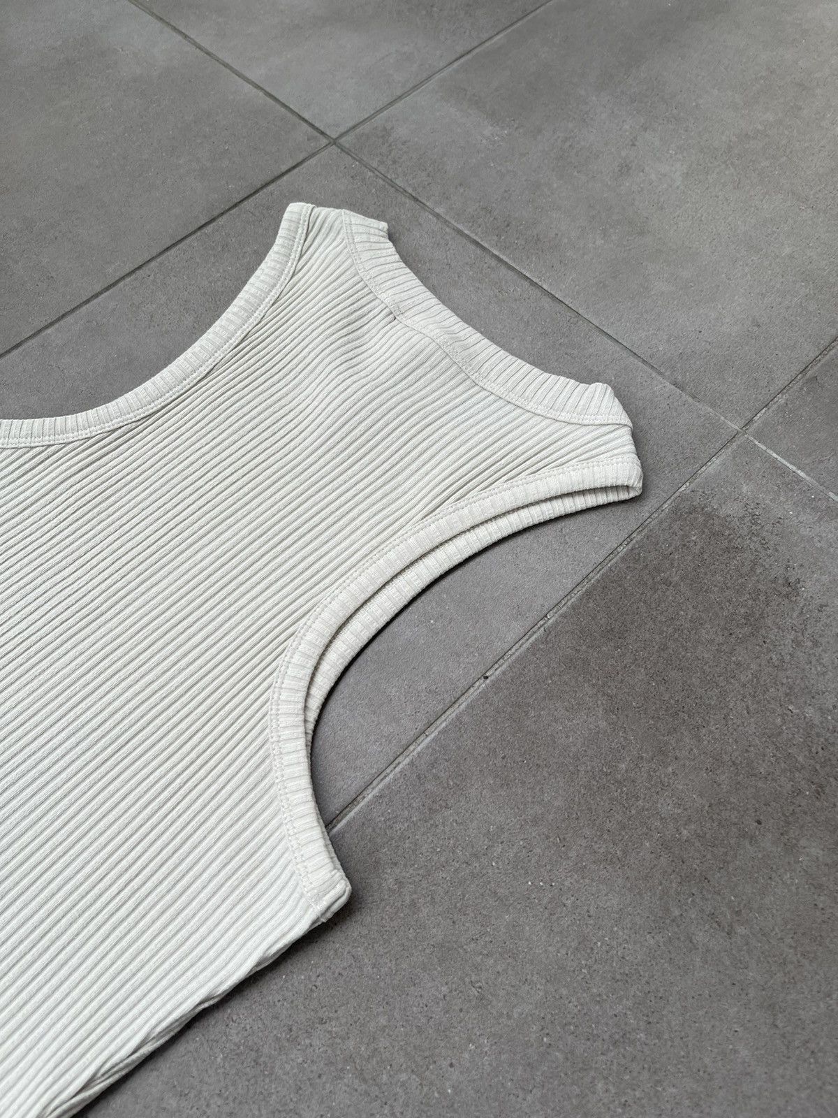 Han Kjobenhavn !DS! SS23 Han Kjobenhavn Light Ribbed Cropped Racer Top Size M / US 6-8 / IT 42-44 - 16 Thumbnail