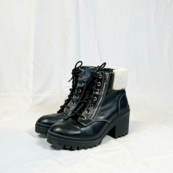 Other Vintage No Boundaries Chunky Black Fur Lace Zip Ankle Boots Size US 9 / IT 39 - 1 Thumbnail