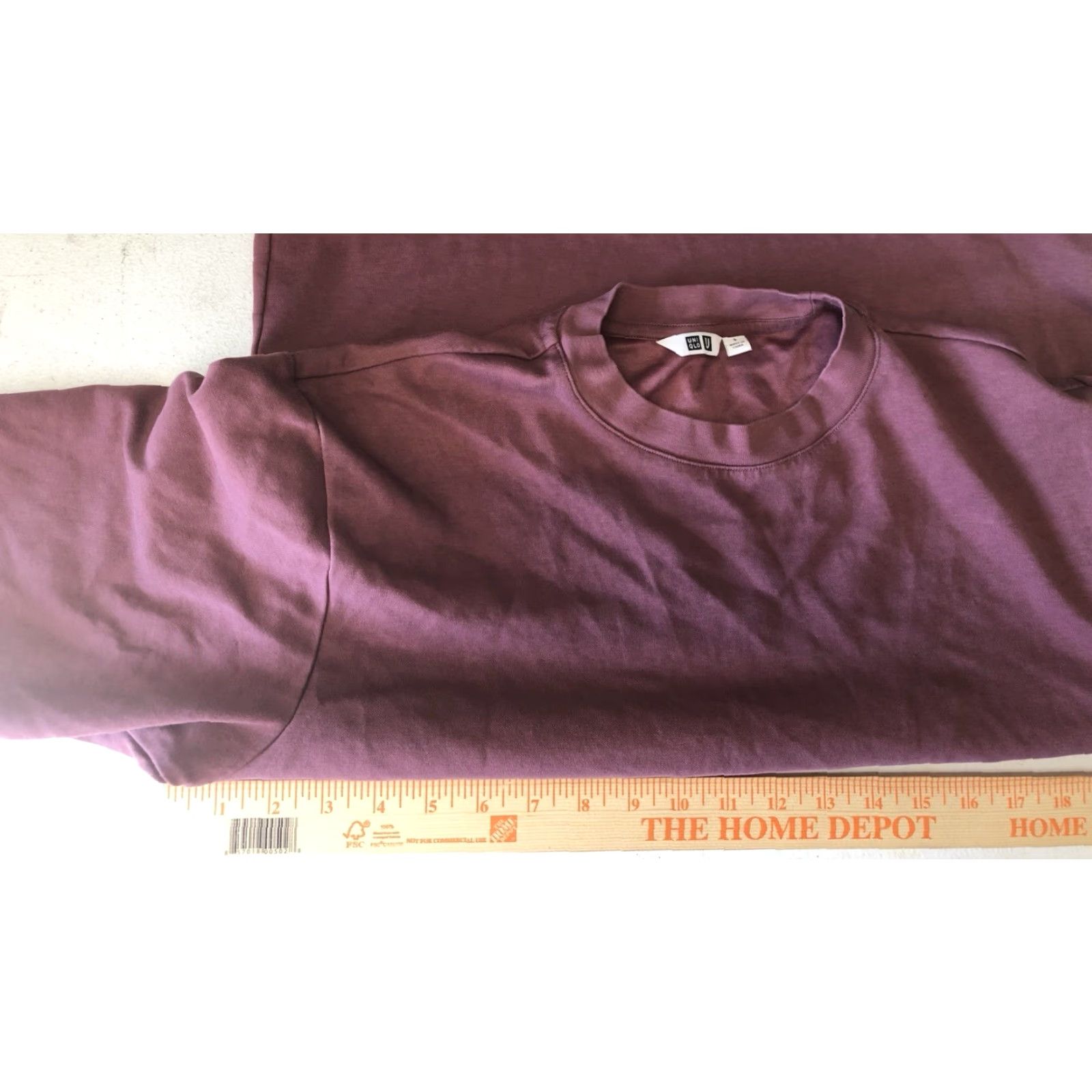 Uniqlo VINTAGE Uniqlo Burgundy T-Shirt SMALL Mens Short Sleeve Crew Neck Logo Cotton Regular Size US S / EU 44-46 / 1 - 4 Thumbnail