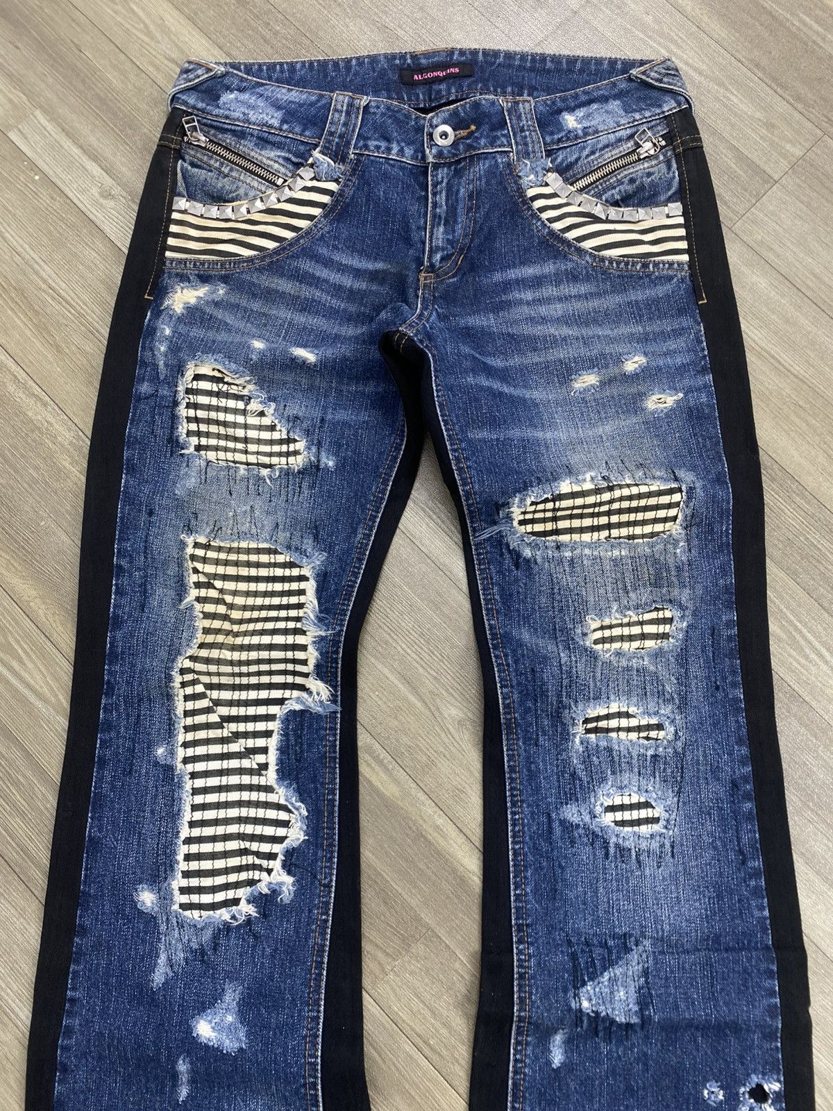If Six Was Nine 2000s Algonquins Distressed Punk Studded Lgb Flared Jeans Size US 28 / EU 44 - 2 Thumbnail