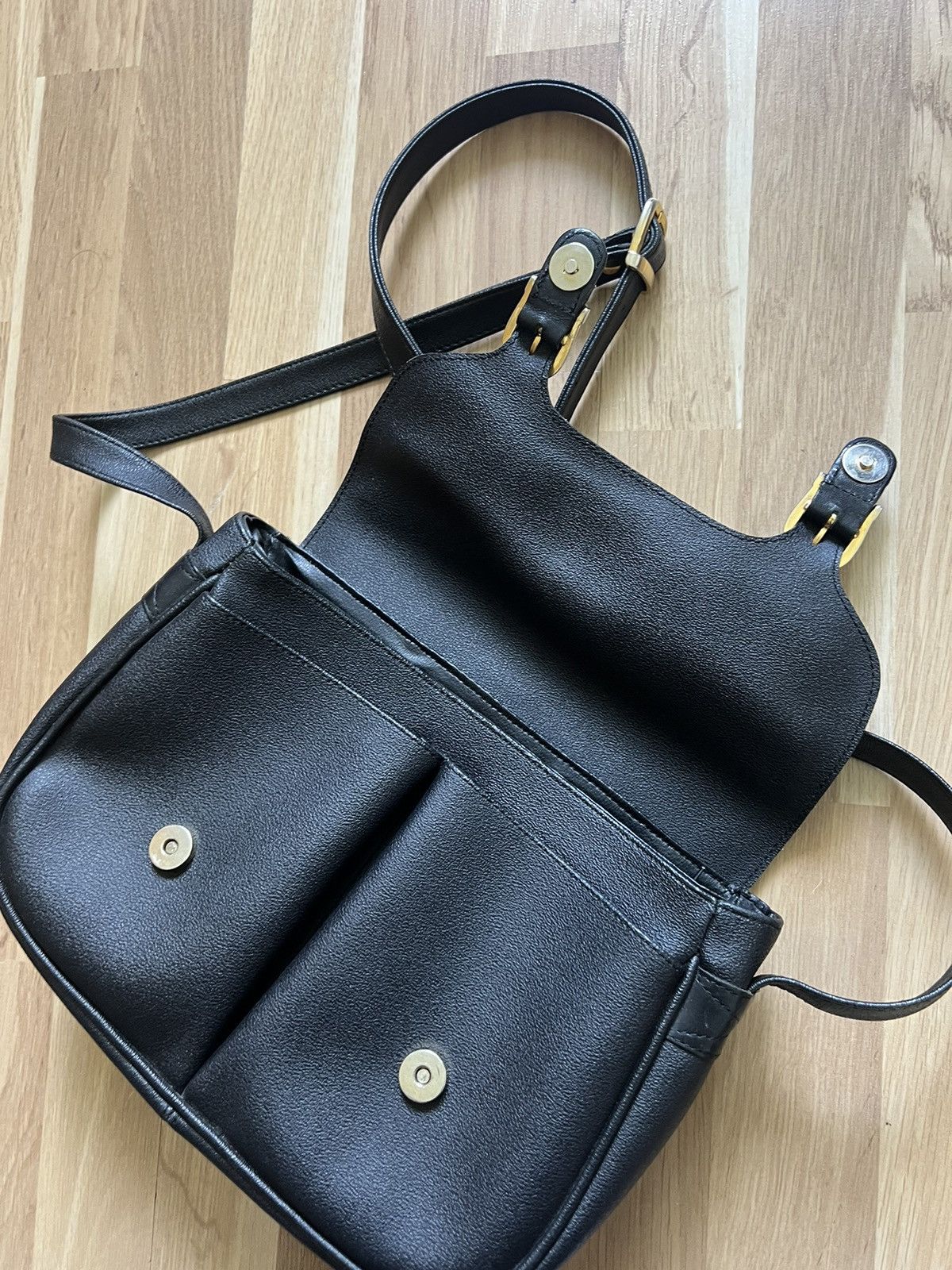 Le Grande Bleu (L.G.B.) Vintage avant garde leather messenger bag as 98 style 90s Size ONE SIZE - 9 Thumbnail