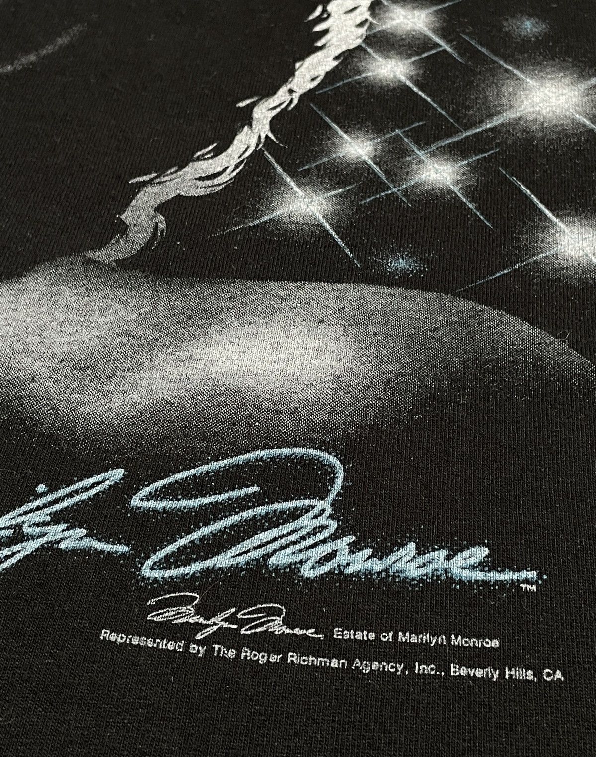 Band Tees Vintage Black T-Shirt Tee Marilyn Monroe Marlin Tease 90s Size US XL / EU 56 / 4 - 4 Thumbnail