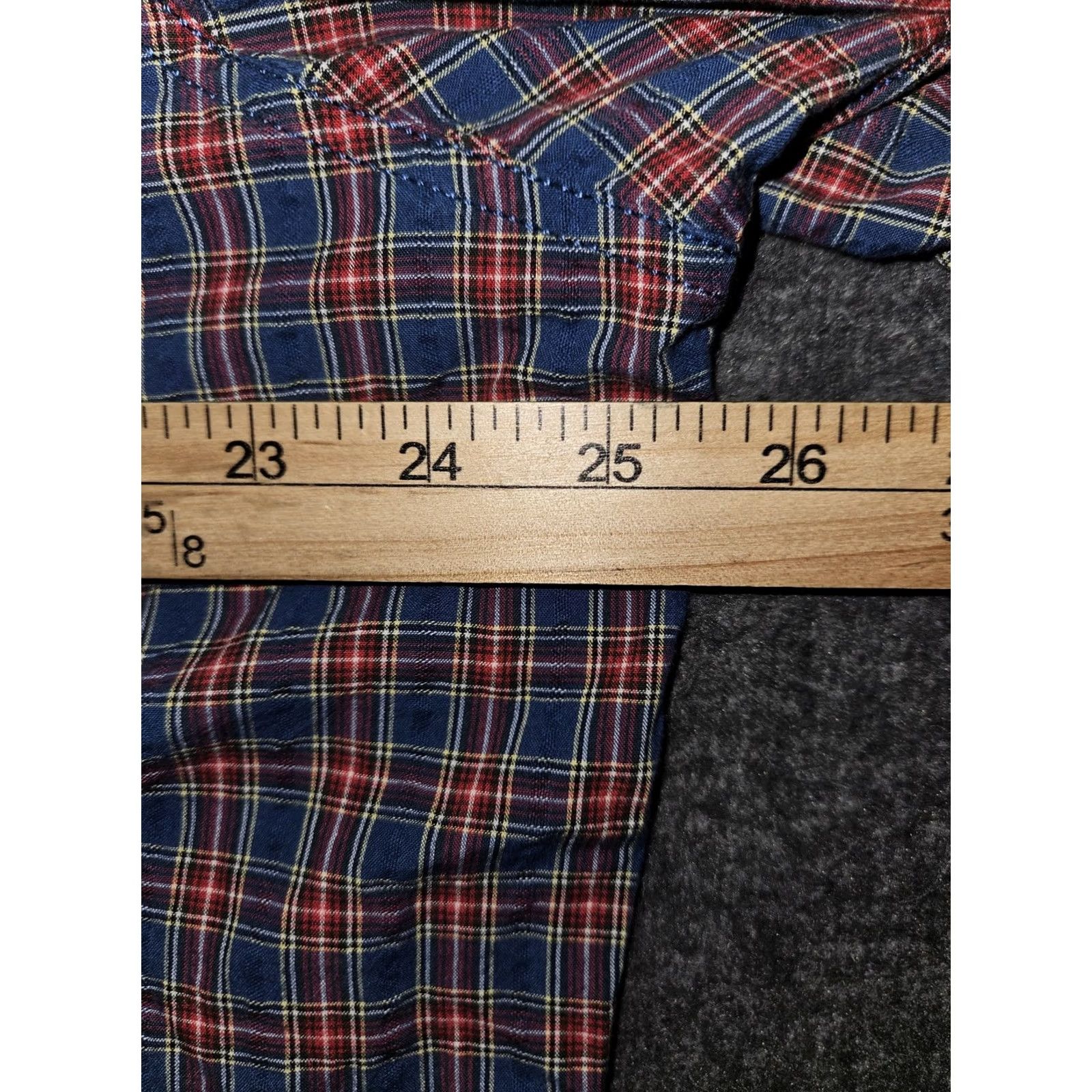 Eddie Bauer Eddie Bauer Shirt Mens XL Plaid Relaxed Fit Button Down Long Sleeve Casual Blue Red Off-White Pocket Size US XL / EU 56 / 4 - 5 Thumbnail