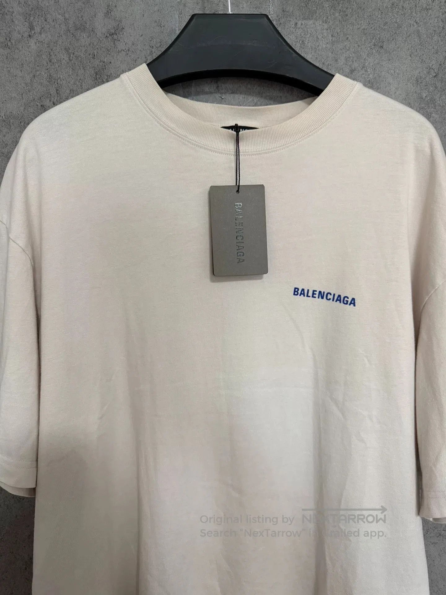 Balenciaga Balenciaga Beige Logo Short Sleeve Tee. Size US L / EU 52-54 / 3 - 2 Thumbnail