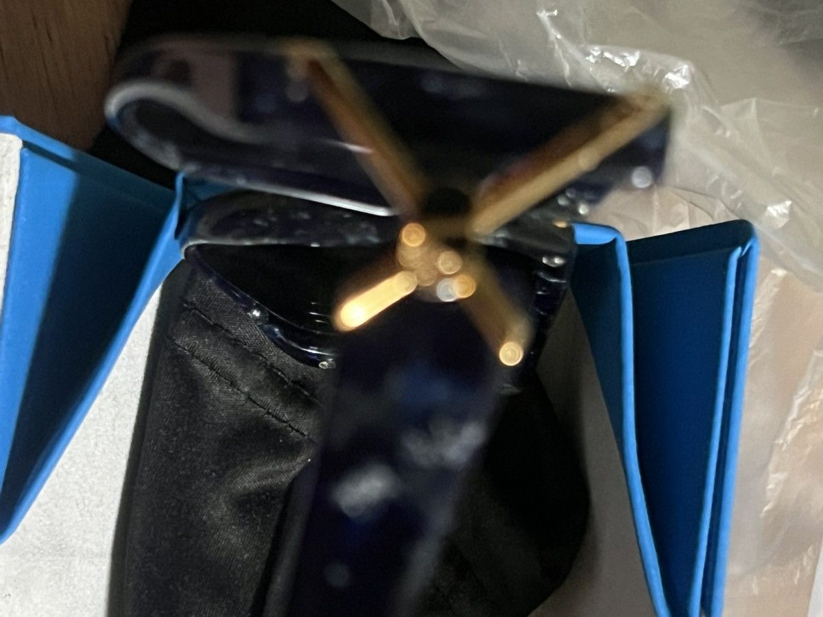 Valentino Valentino Vintage Big Frame Sunglasses Size ONE SIZE - 7 Thumbnail