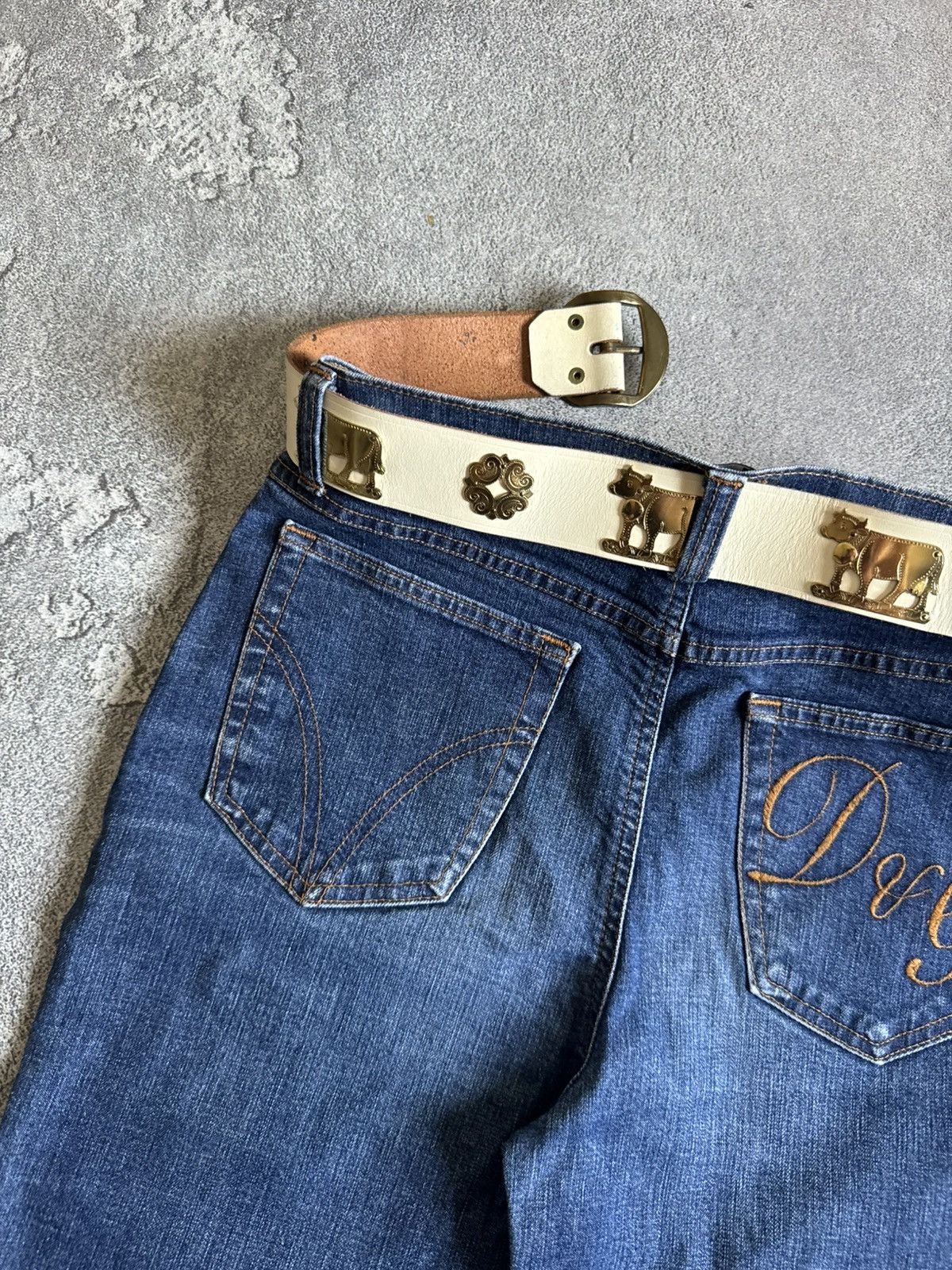 Etro 90s Retro vintage leather belt iconic cows 🐄 metal details Size ONE SIZE - 2 Thumbnail