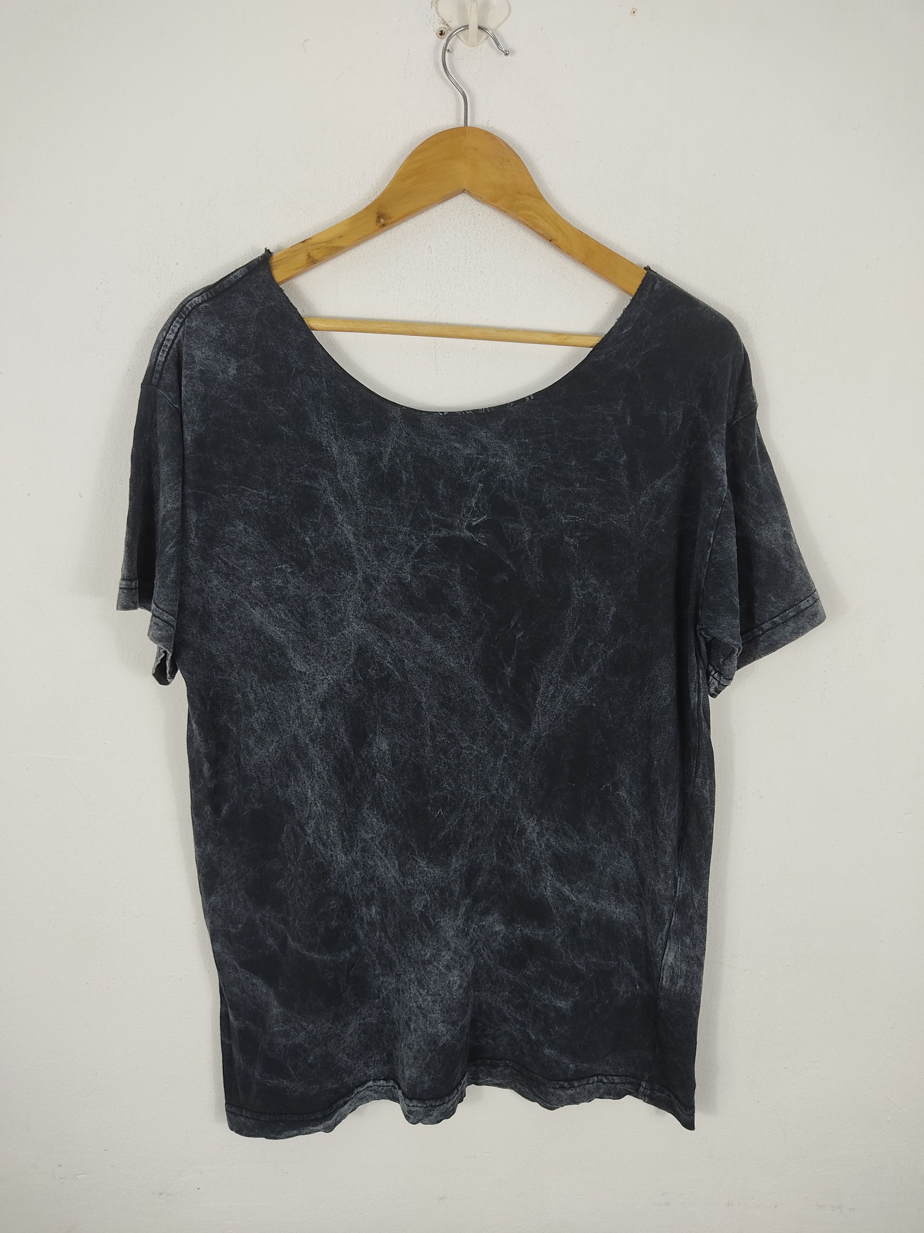 Band Tees Band Queen Crop Neck T-Shirt Size L / US 10 / IT 46 - 6 Thumbnail