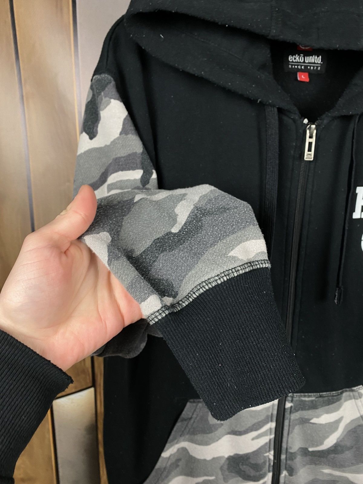 Ecko Unltd. ⚔️Vintage Hoodie Zip Up Ecko Unltd. 72 Camo VTG Tee⚔️ Size US L / EU 52-54 / 3 - 4 Thumbnail