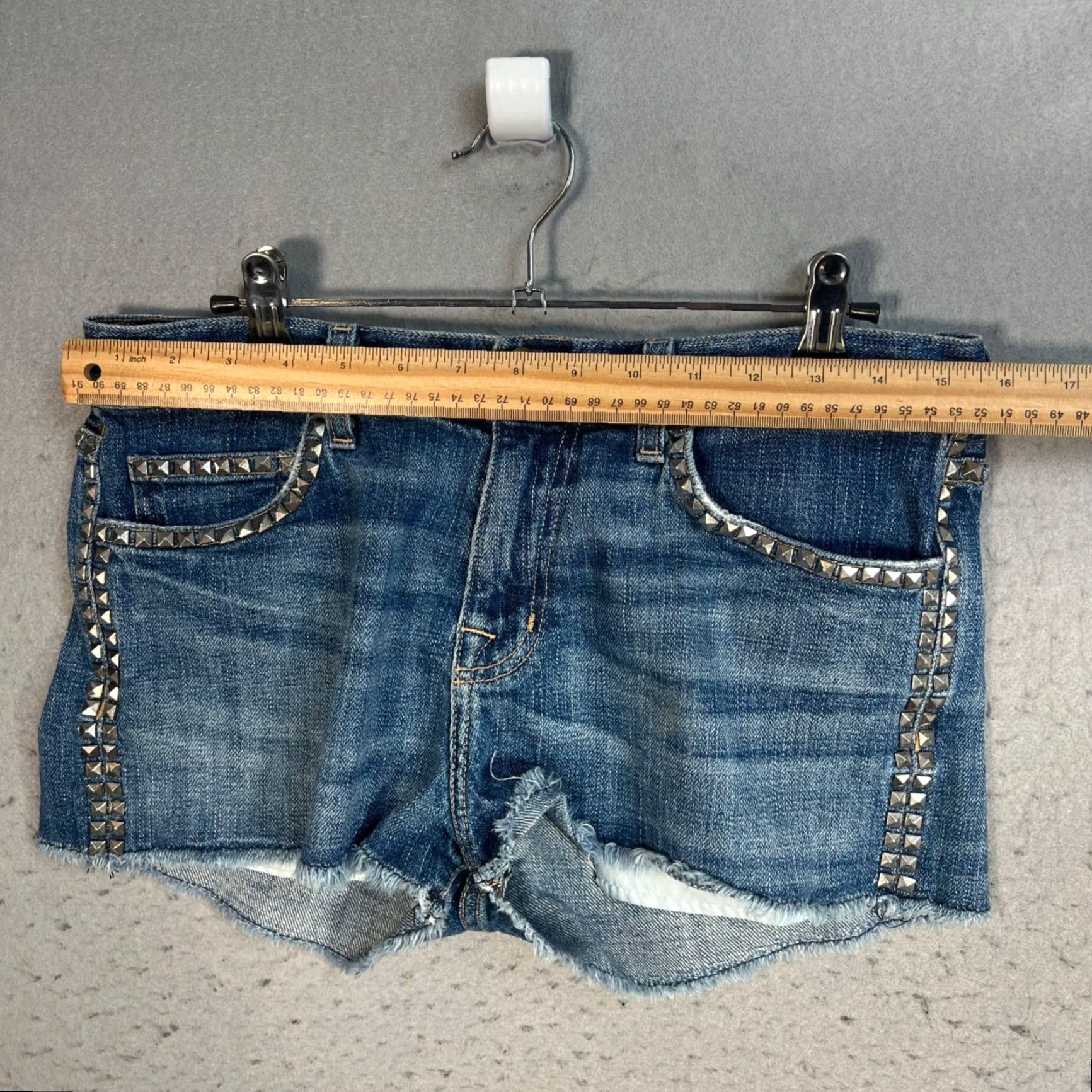 Vintage VINTAGE Current/Elliott Womens 26 Boyfriend Shorts Denim Blue Studded Slim Fit 30" W 1.5" Inseam Womens Size 26" / US 2 / IT 38 - 5 Thumbnail