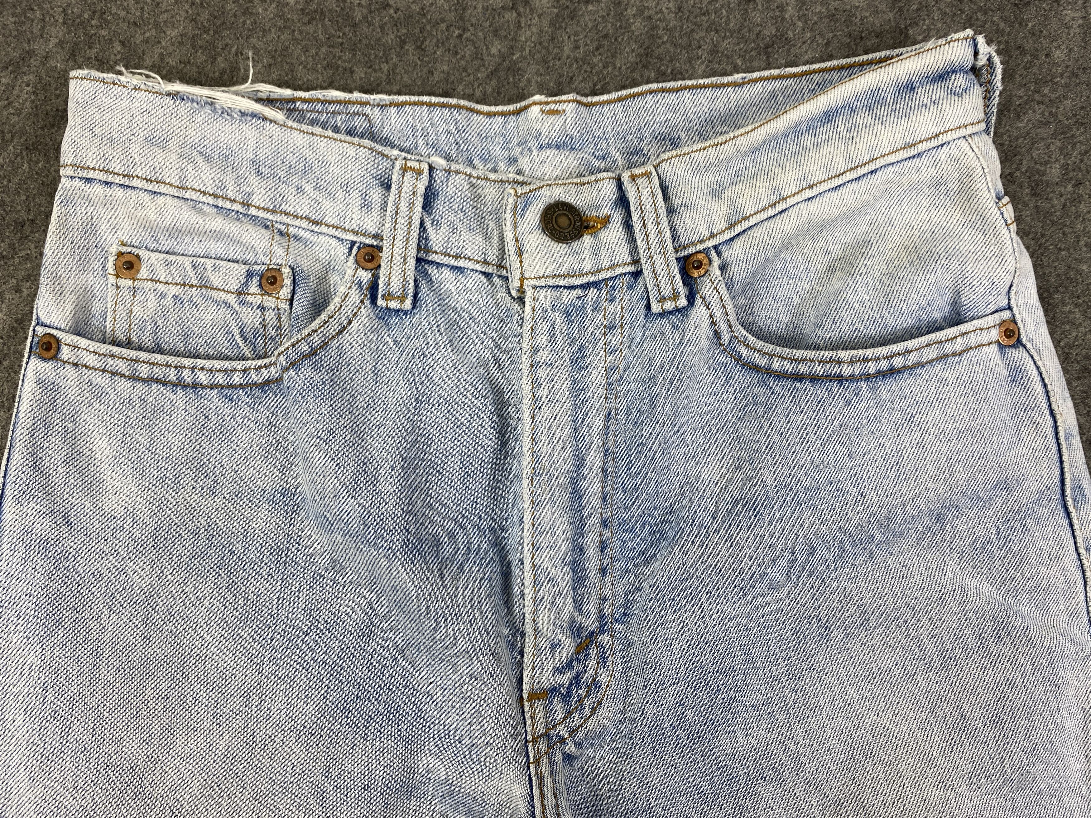 Levi's Light Blue Wash Vintage Levi's USA Jeans 28x27 - JN3376 Size US 28 / EU 44 - 3 Thumbnail