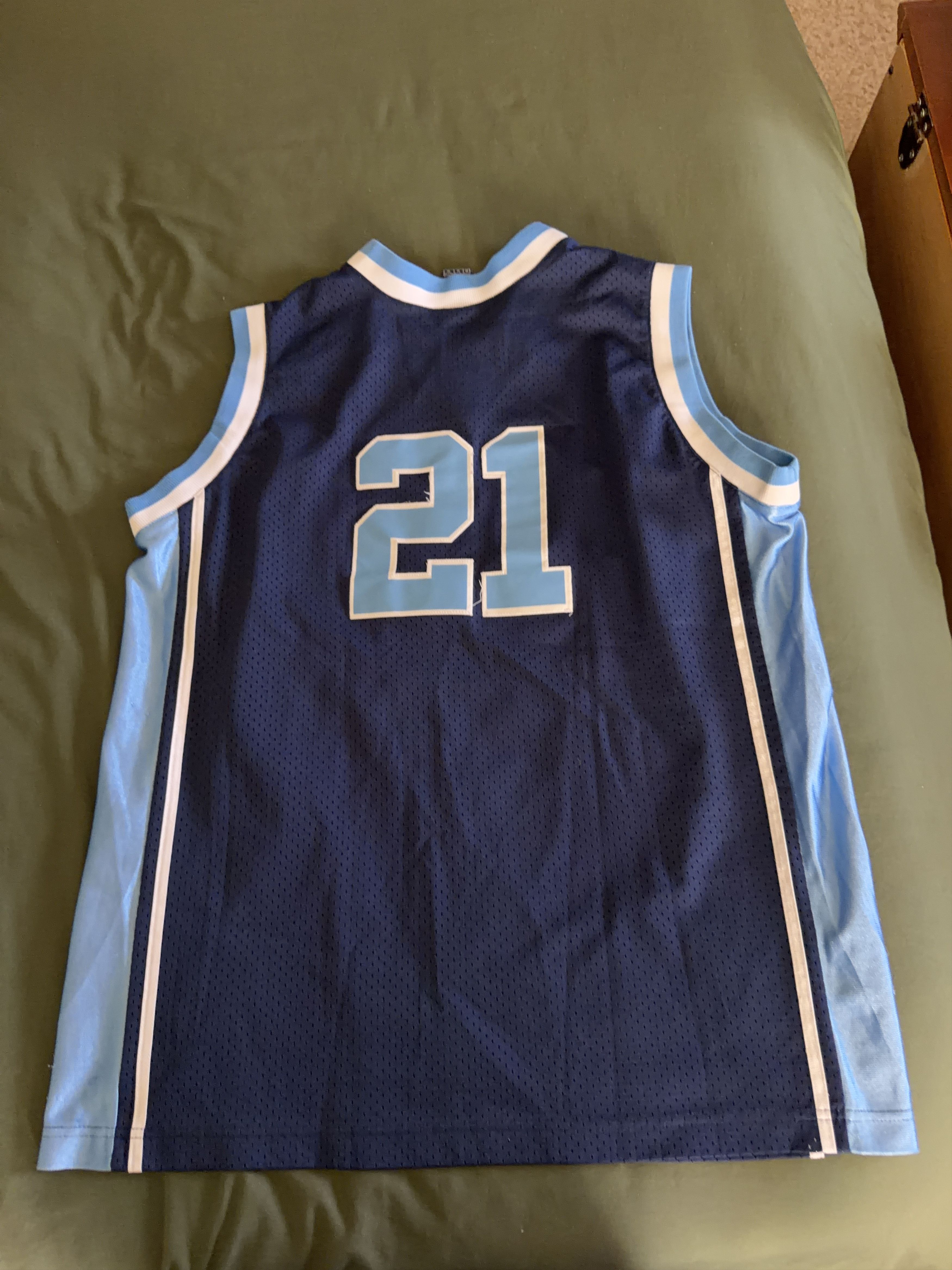 Other UNC vintage jersey Size US M / EU 48-50 / 2 - 3 Thumbnail