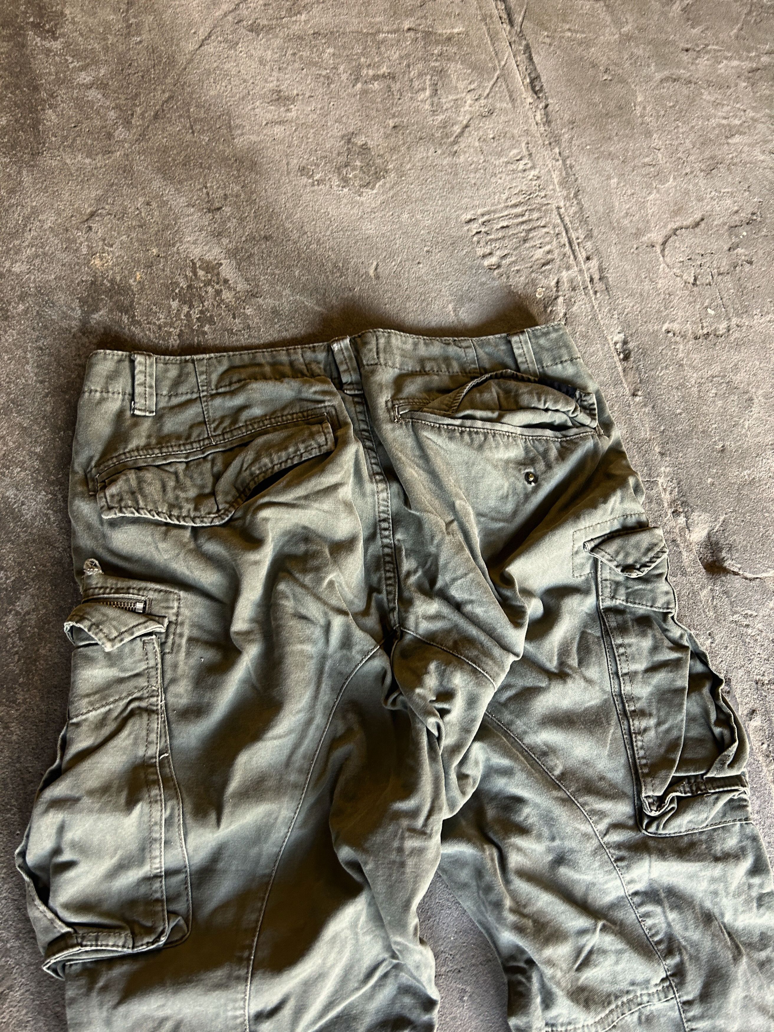 Vintage Vintage Olive Cargo Pants Wide Leg Military Utility Style Size US 32 / EU 48 - 3 Thumbnail