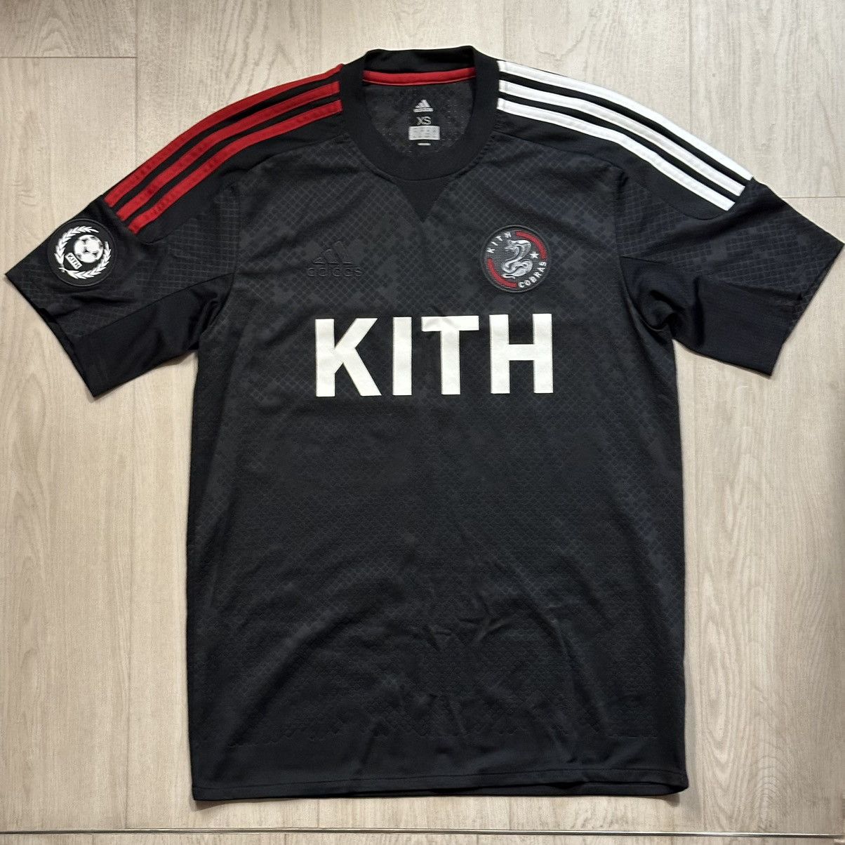 Adidas × Kith Adidas x Kith Cobras short sleeve tee tshirt Size US XS / EU 42 / 0 - 1 Thumbnail