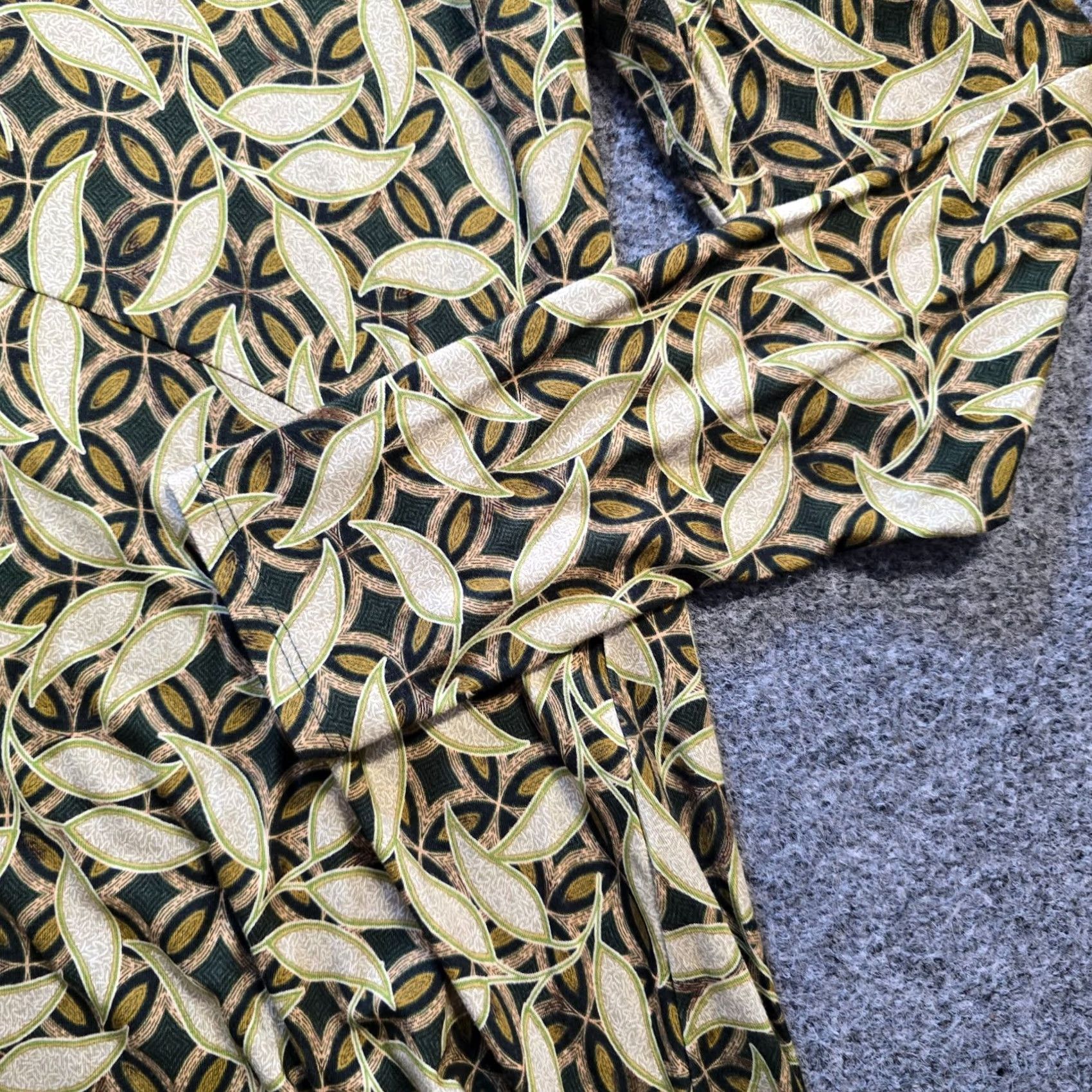 Vintage Salaam Top Women Medium Black Tan Abstract Art To Wear 3/4 Sleeve Stretch Casual Shirt Womens Size M / US 6-8 / IT 42-44 - 4 Thumbnail