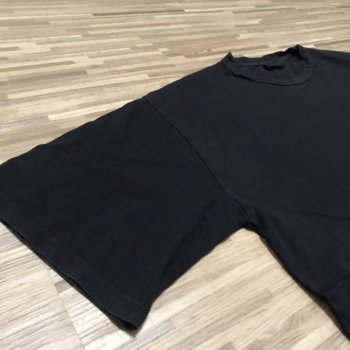 PIVOT DOOR BASE IN TOKYO SHIBUYA PRODUCT PD0000 RARE TEE