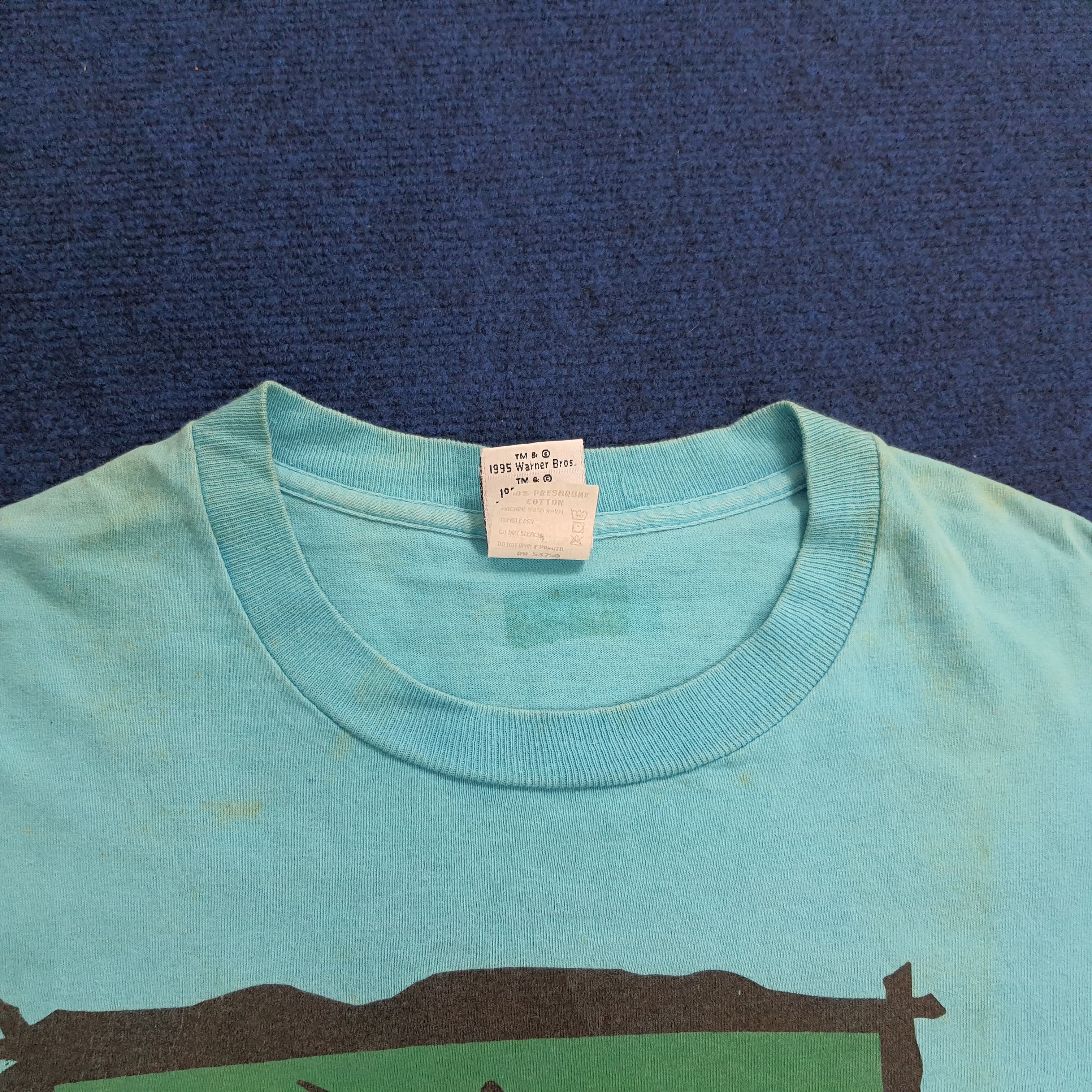 Disney Six Flags 90's Cartoon T-shirt Size US L / EU 52-54 / 3 - 5 Thumbnail