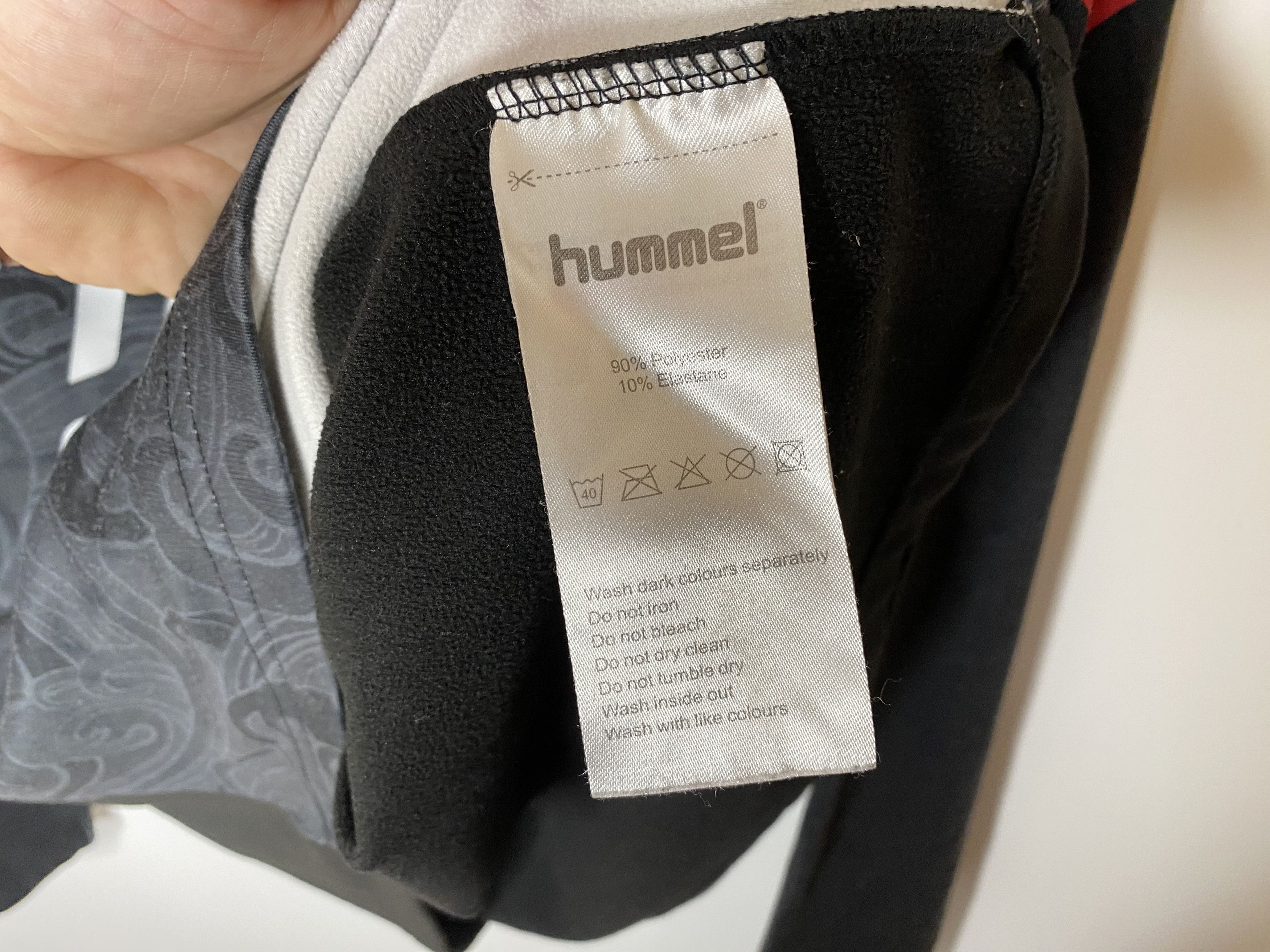 Hummel SOUTHAMPTON 2023 2024 TRAINING TRACK JACKET FOOTBALL SOCCER Size US M / EU 48-50 / 2 - 8 Thumbnail