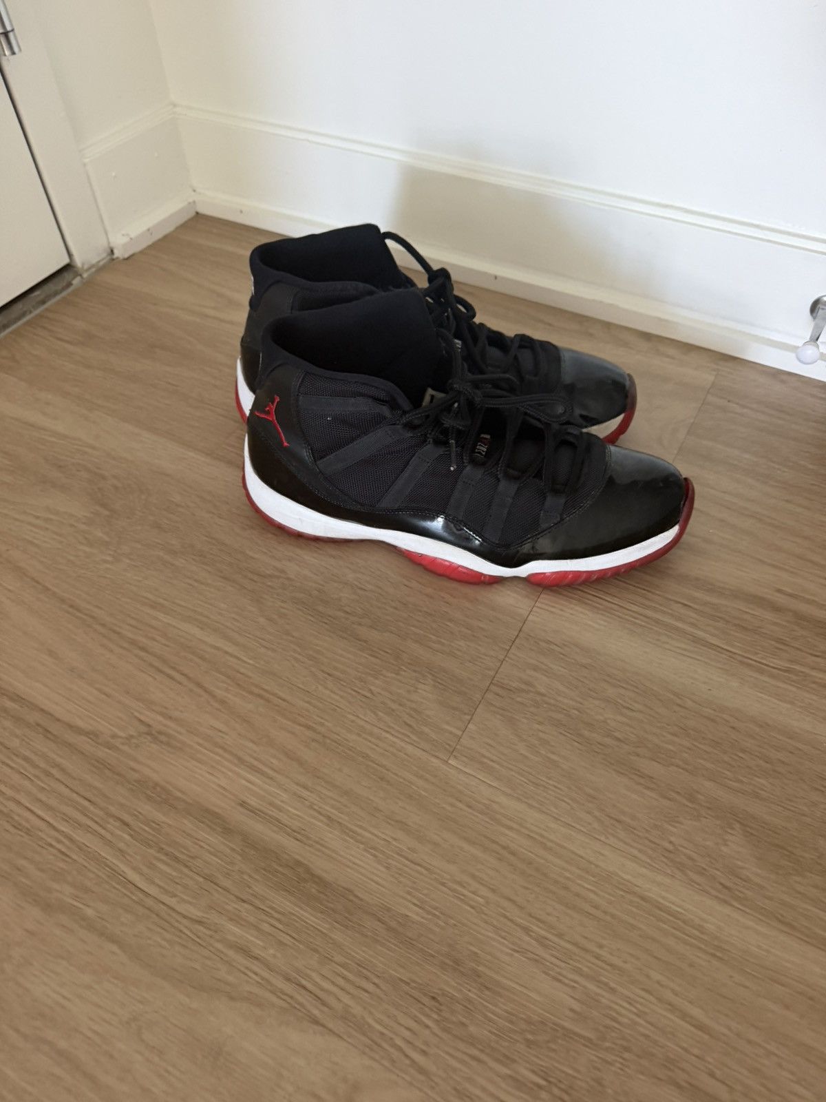 Jordan Brand Jordan Bred 11 Size US 13 / EU 46 - 2 Thumbnail