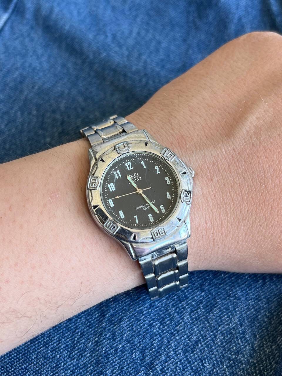 Japanese Brand Silver Black Dial Japan Wrist Watch 2000s Man's Classic Logo Size ONE SIZE - 4 Thumbnail