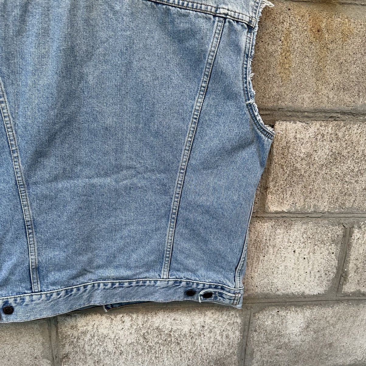 Levi's Vintage Clothing Vintage Levi’s 70503 Denim Vest Crazy Western 00s USA Size L Size US L / EU 52-54 / 3 - 9 Thumbnail