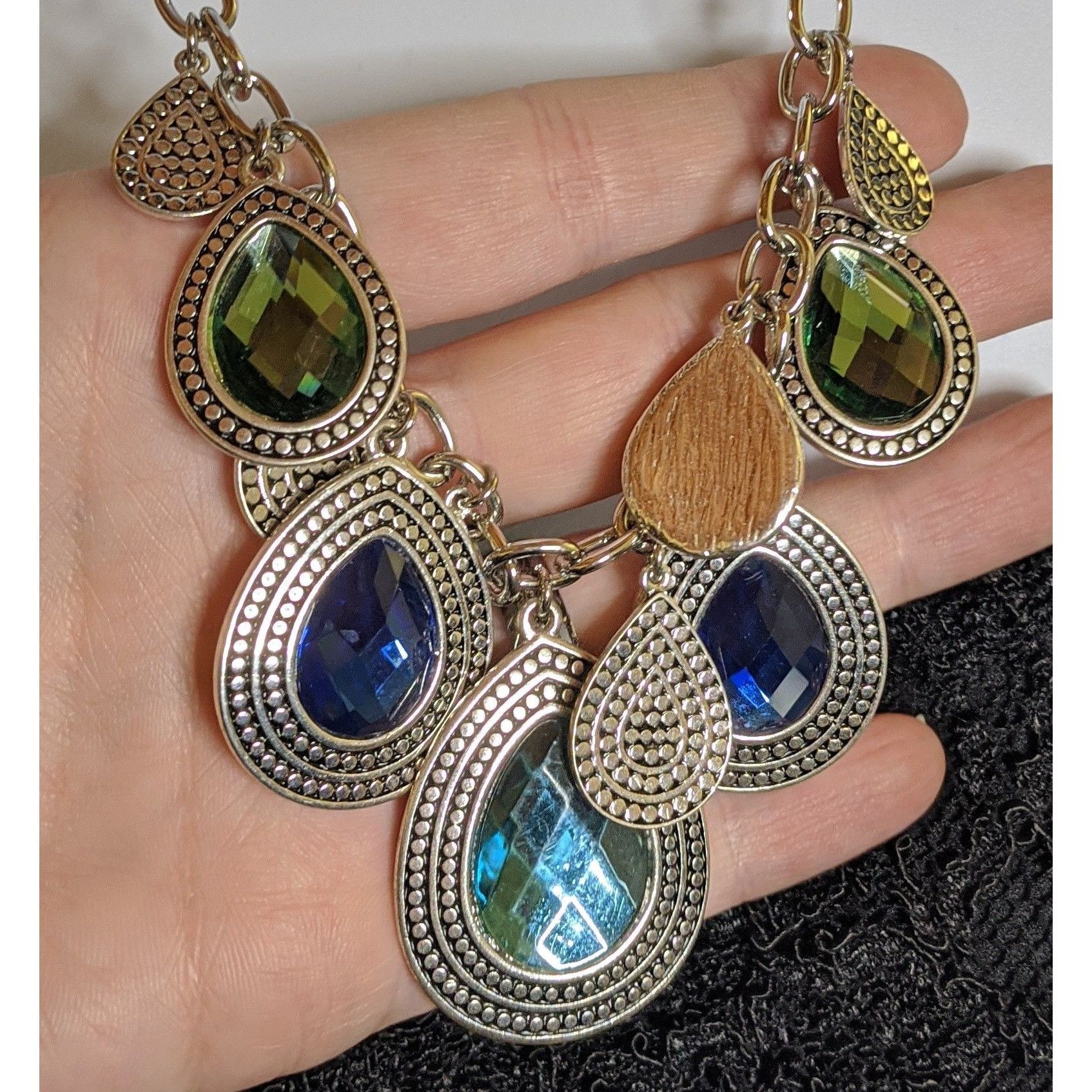 Other Mermaidcore Teardrop Statement Necklace With Green And Blue Size ONE SIZE - 6 Thumbnail