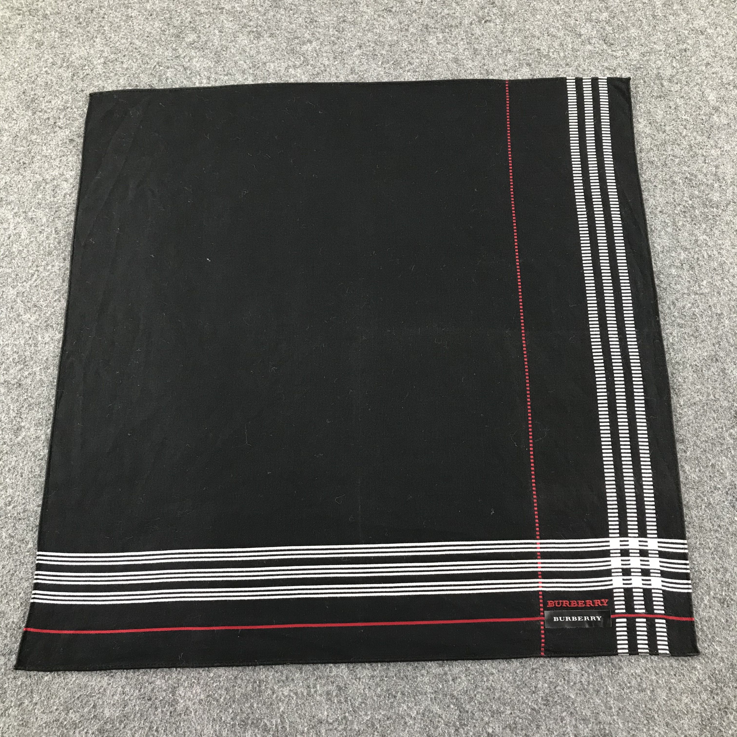 Burberry Burberry Handkerchief Neckerchief Bandana H300 Size ONE SIZE - 1 Thumbnail