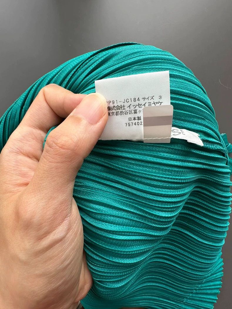 Issey Miyake Issey Miyake size:3 Green pleated hooded zipper jacket Size XS / US 0-2 / IT 36-38 - 6 Thumbnail