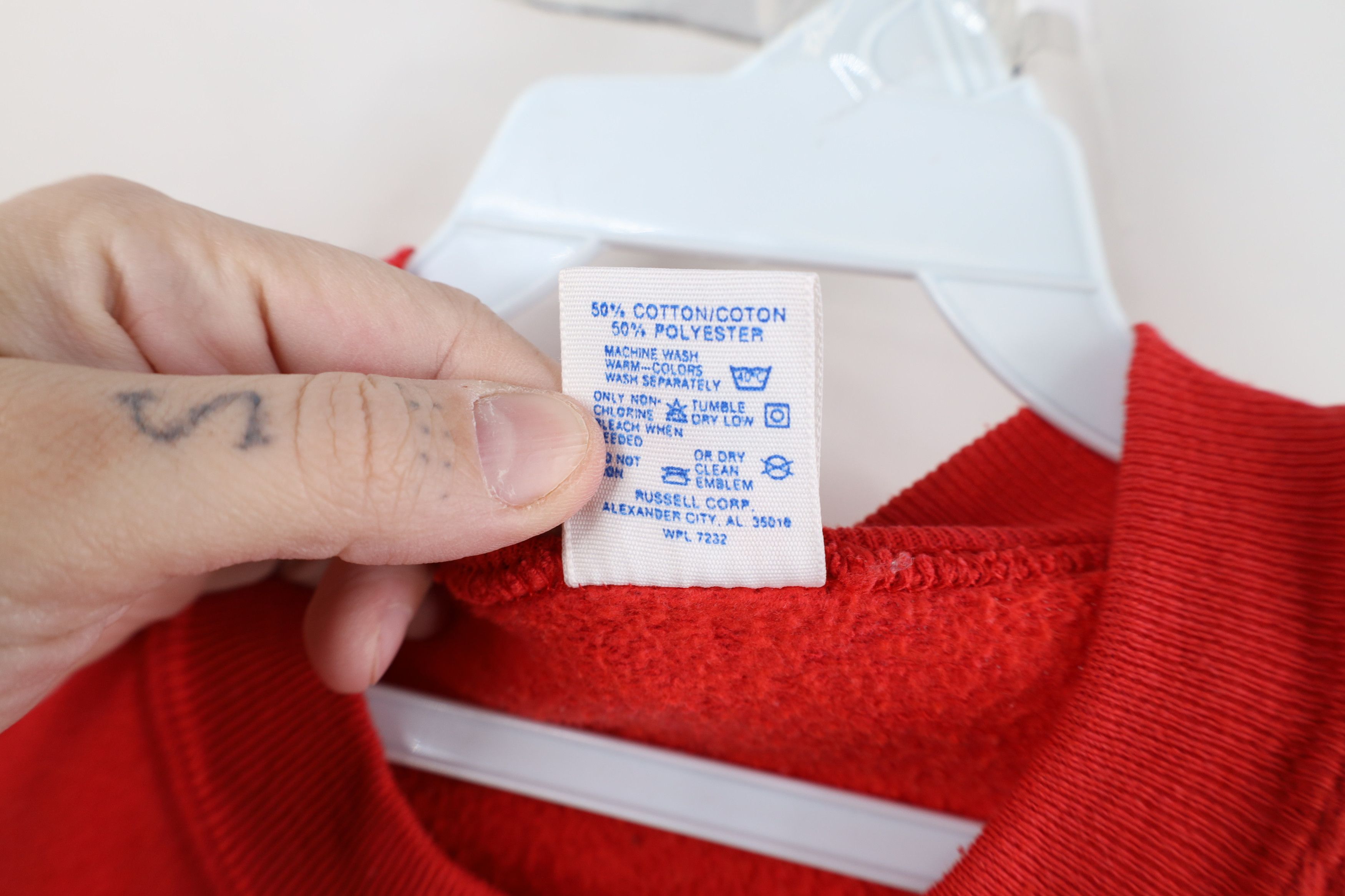 Vintage Vintage 90s Streetwear Blank Crewneck Sweatshirt Red USA Size US XXL / EU 58 / 5 - 7 Thumbnail