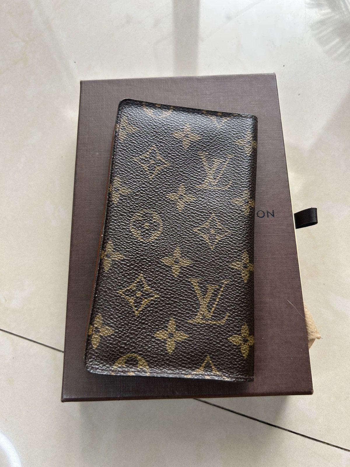 Louis Vuitton Louis Vuitton Checkbook Size ONE SIZE - 6 Thumbnail