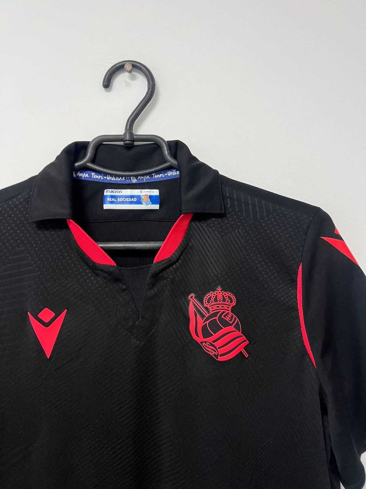Macron Vintage Real Sociedad 2020/2021 Away Football Shirt Macron S Size US S / EU 44-46 / 1 - 5 Thumbnail