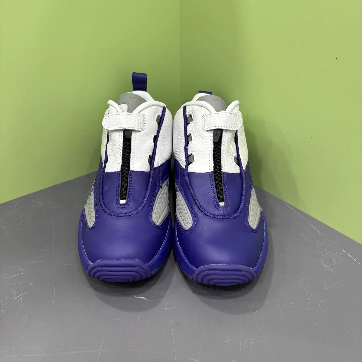 Reebok Reebok Answer 4 Basketball Shoes K15 Size US 9.5 / EU 42-43 - 2 Thumbnail