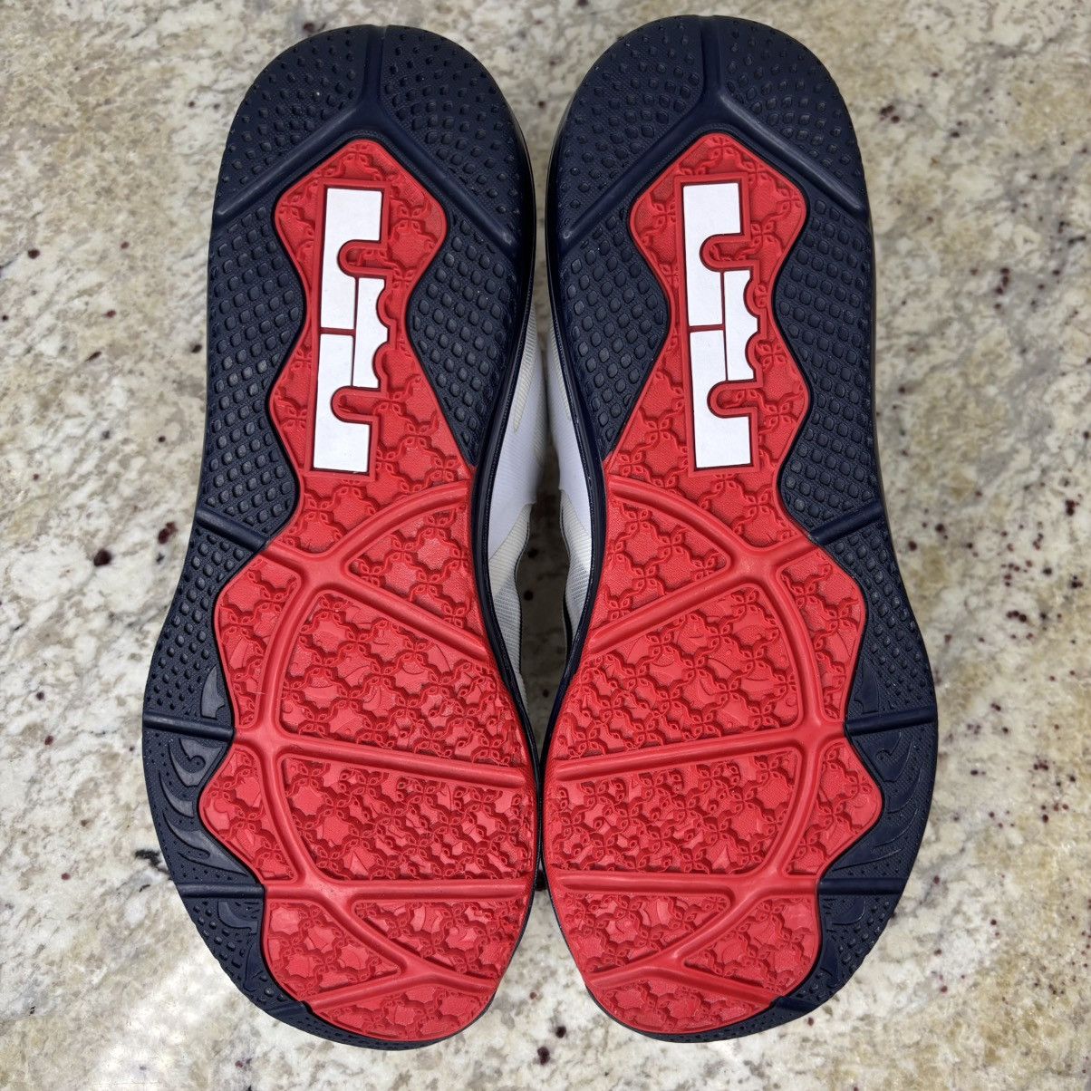 Nike Size 11.5 -Nike LeBron 9 Low USA Olympic WORN ONCE WITH BOX Size US 11.5 / EU 44-45 - 10 Thumbnail