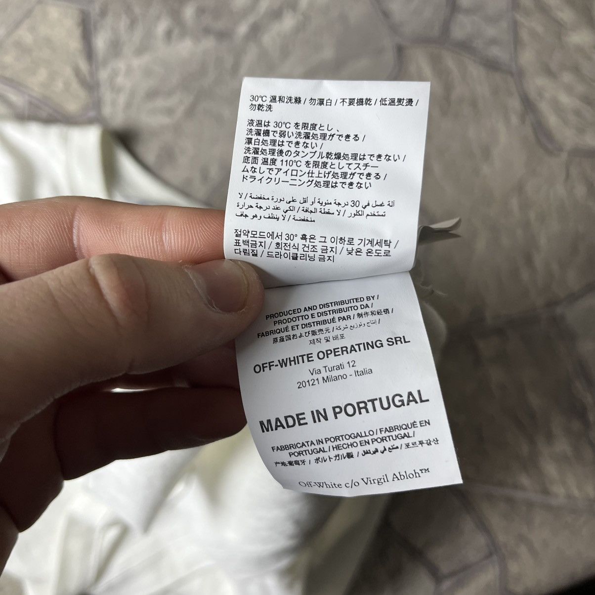 Off White T-shirt Big Logo