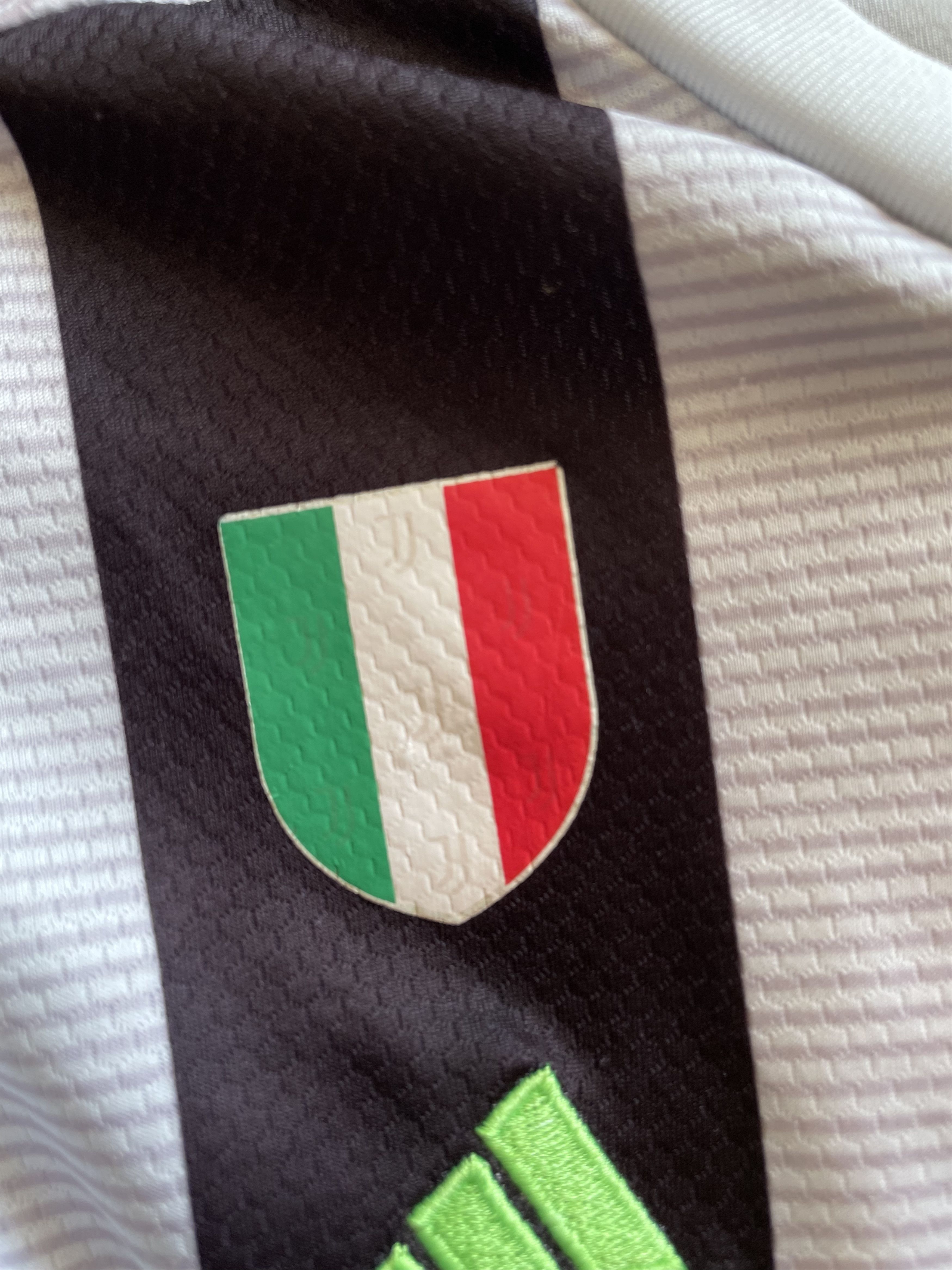Vintage Juventus Jersey 2019-2020 Limited Edition Size US M / EU 48-50 / 2 - 8 Thumbnail