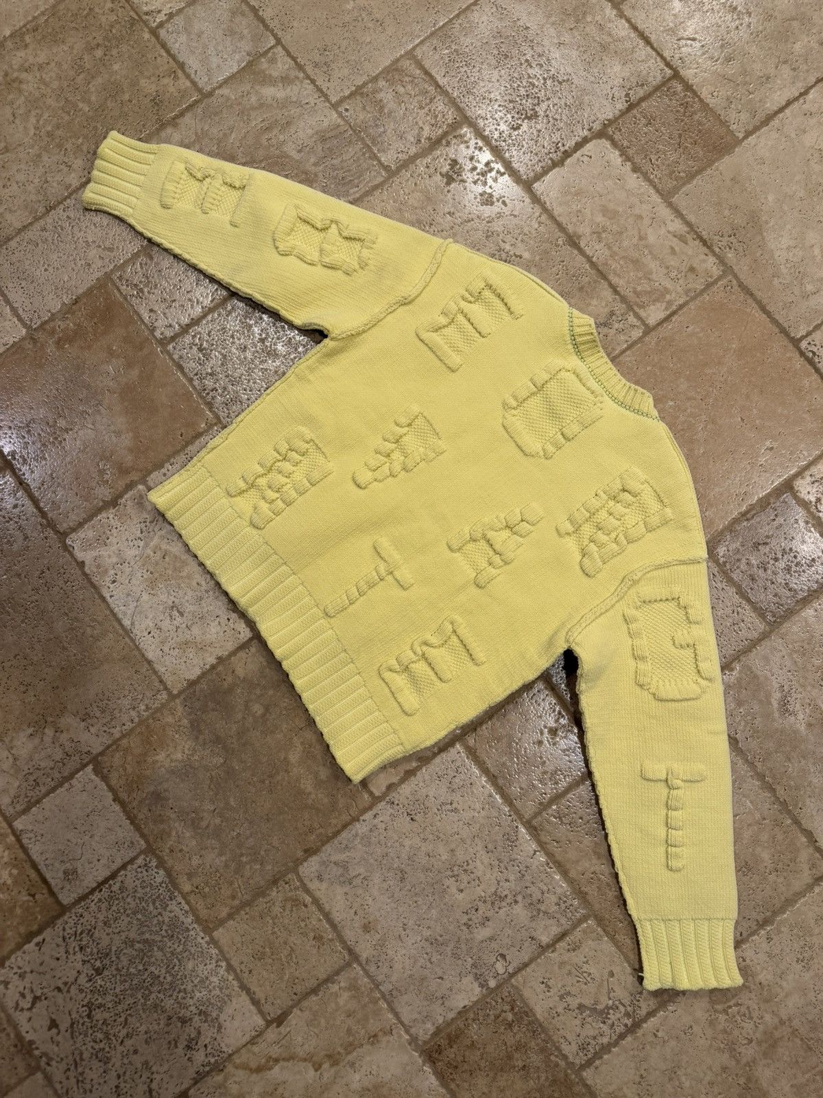 Bottega Veneta Bottega Veneta Yellow Alphabet Chenille Crewneck Sweater Size L / US 10 / IT 46 - 11 Thumbnail
