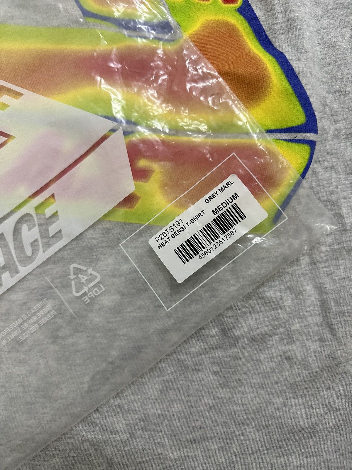 Palace Palace Heat Sensi Tee Size US M / EU 48-50 / 2 - 12 Thumbnail