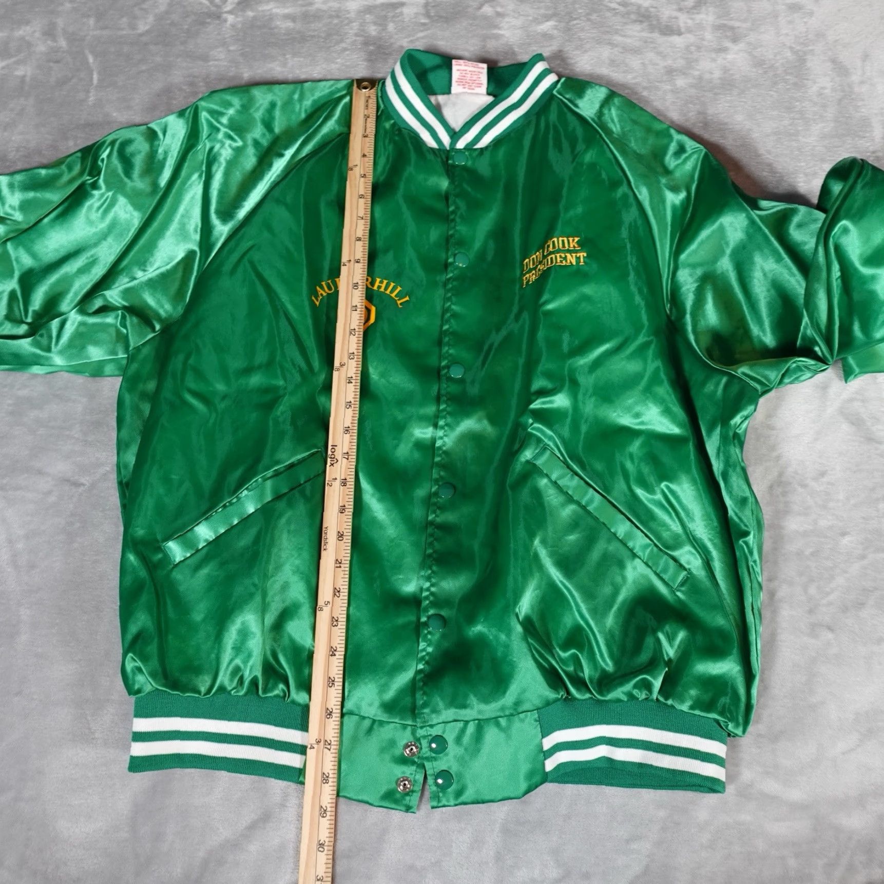 Vintage VINTAGE Lauderhill High School Football Jacket Mens 2XL Green 2001 Varsity Jacket Pockets Logo Button Casual Sports School Winter/All Seasons Men Size US XXL / EU 58 / 5 - 7 Thumbnail
