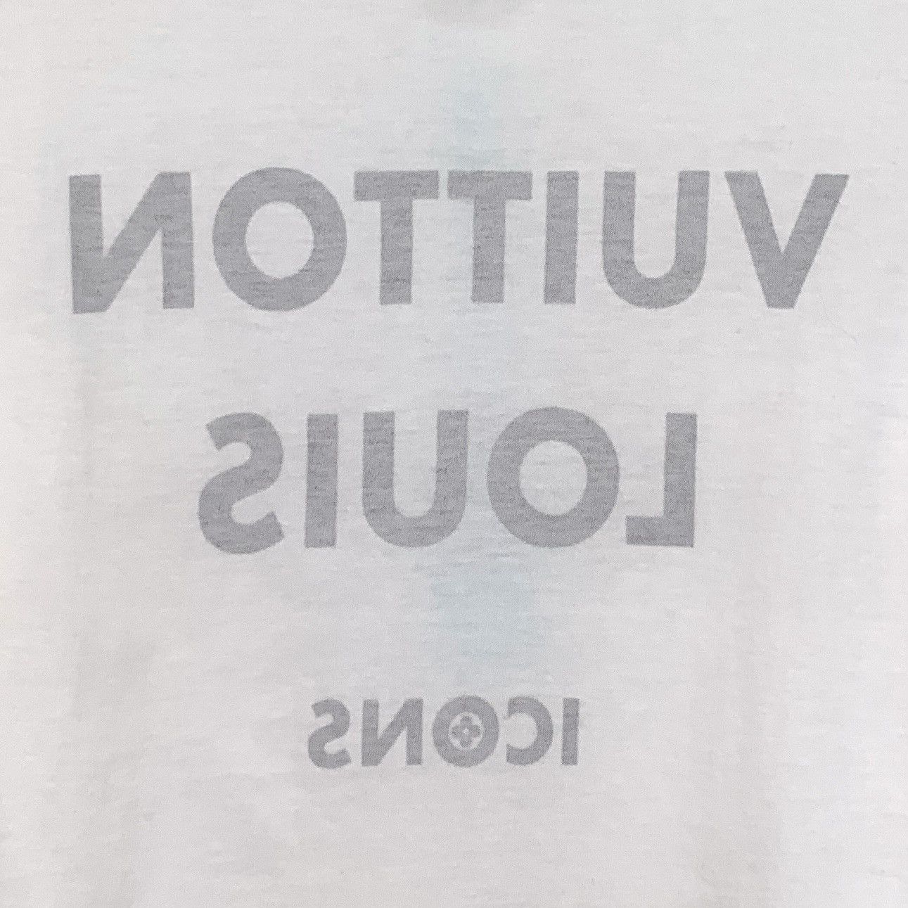 Louis Vuitton Louis Vuitton Chain Detail Short Sleeve T-shirt K26WX Size M / US 6-8 / IT 42-44 - 4 Thumbnail