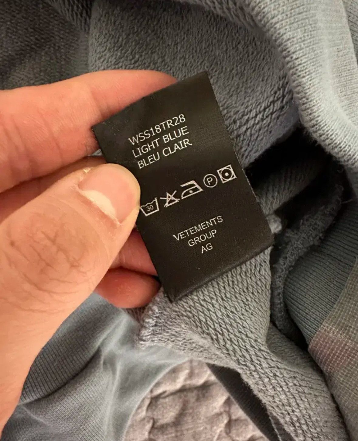 Vetements Vetements OG Unicorn Sweat Hoodie Size US L / EU 52-54 / 3 - 7 Thumbnail