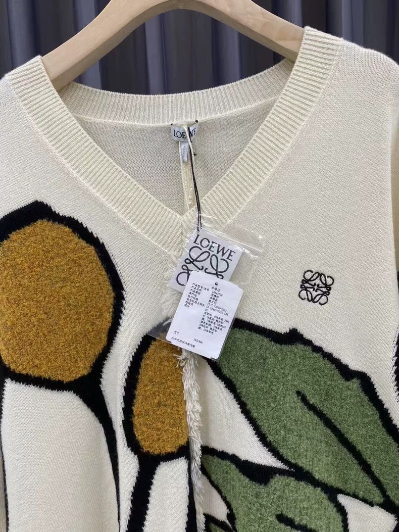 Loewe Loewe Irregularly designed sweater Size XS / US 0-2 / IT 36-38 - 2 Thumbnail
