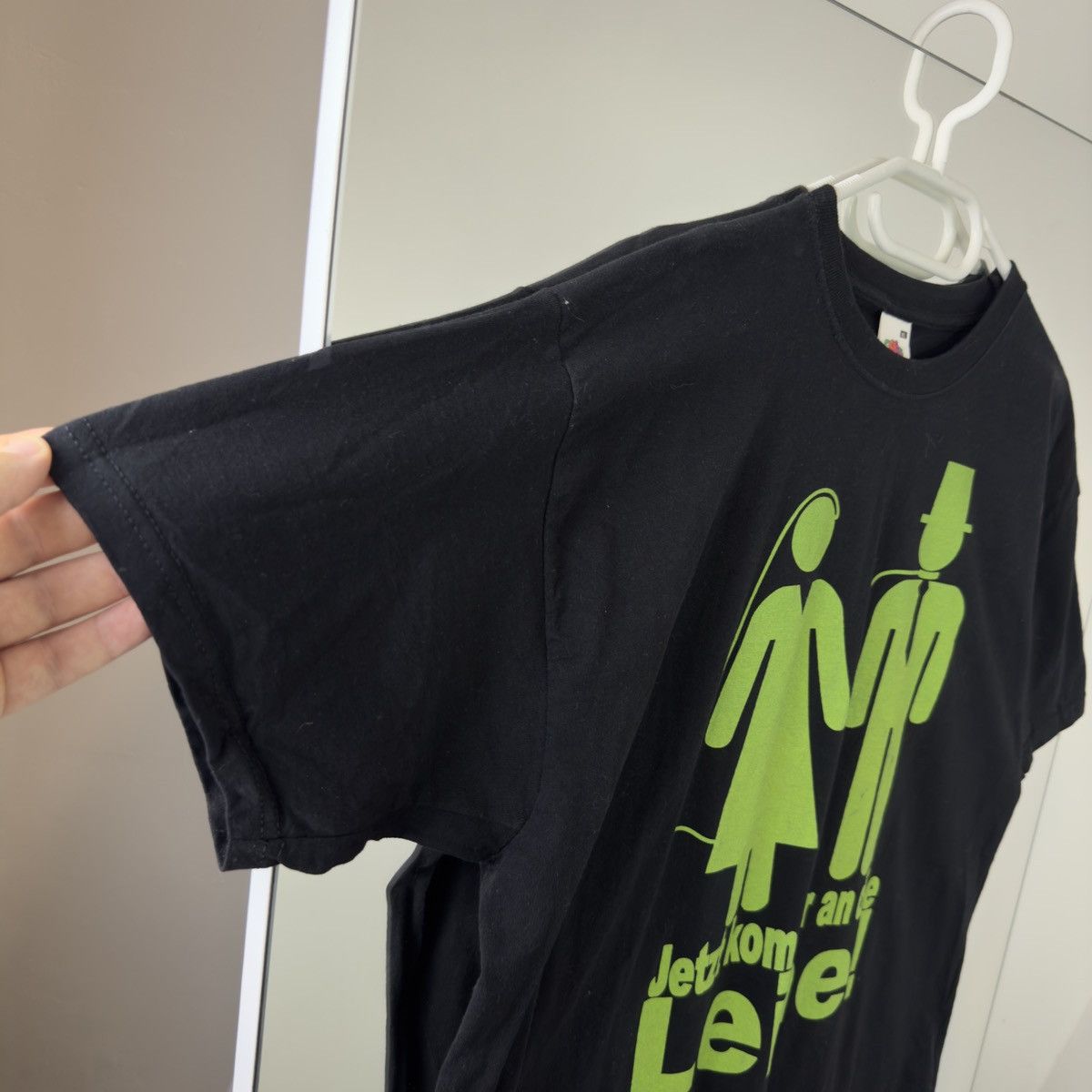 Other Crazy T-shirt Now He’s On A Leash Humor Tee Vintage Size US XL / EU 56 / 4 - 3 Thumbnail
