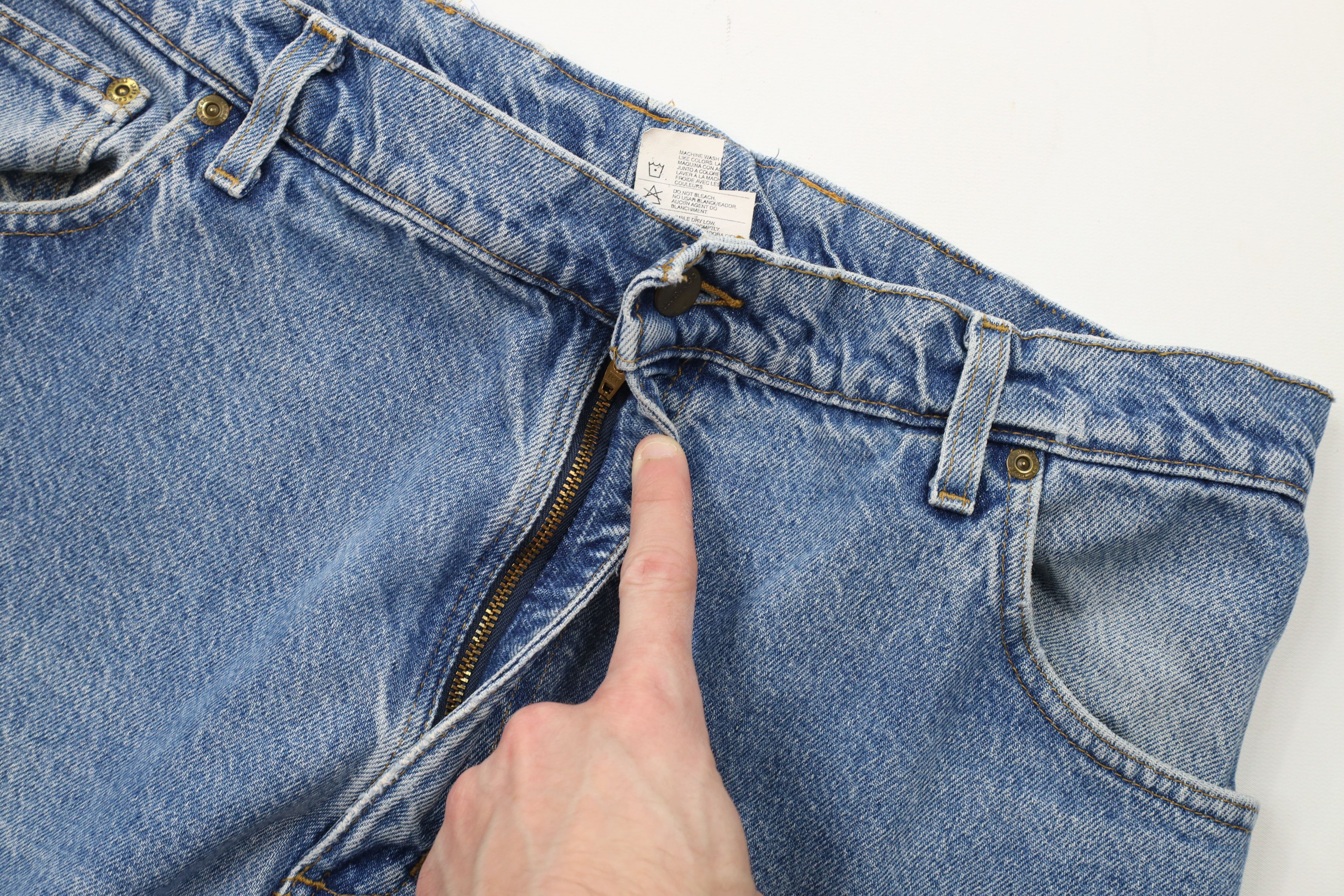 Carhartt × Vintage Vintage Y2K 2000 Carhartt Spell Out Straight Leg Denim Jeans Size US 36 / EU 52 - 7 Thumbnail