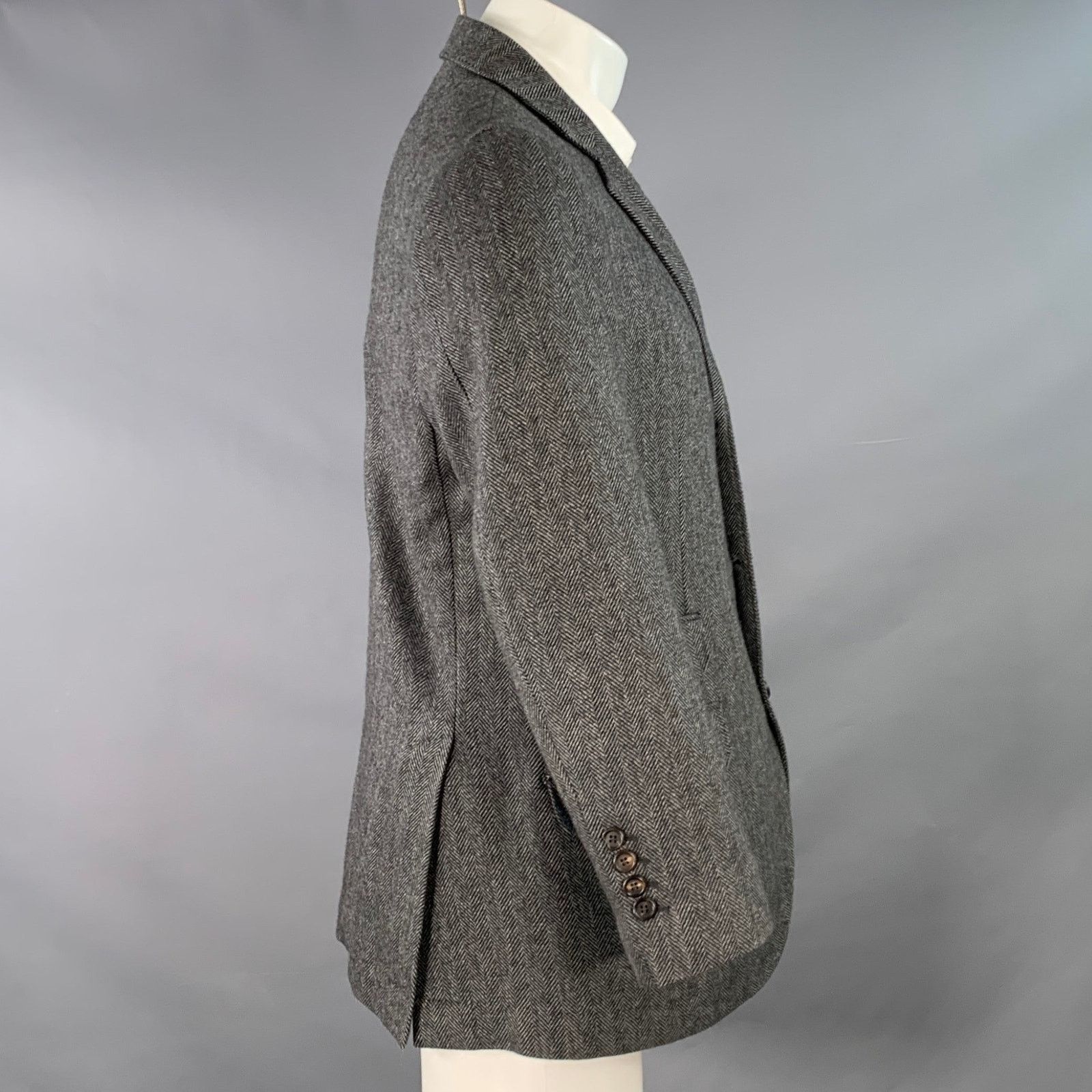 Brunello Cucinelli Size 38 Grey Black Herringbone Cashmere Sport Coat Size 38R - 3 Thumbnail