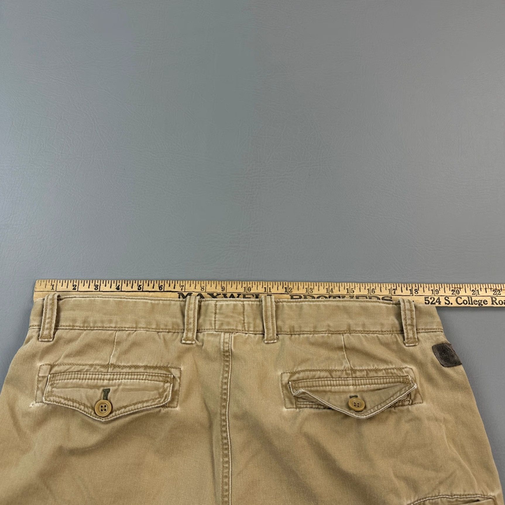 Timberland Timberland Shorts Mens 38 Tan Khaki Cotton Flat Front Chino Casual Outdoor 38 Mens Regular Brown Shirt? Size US 38 / EU 54 - 7 Thumbnail