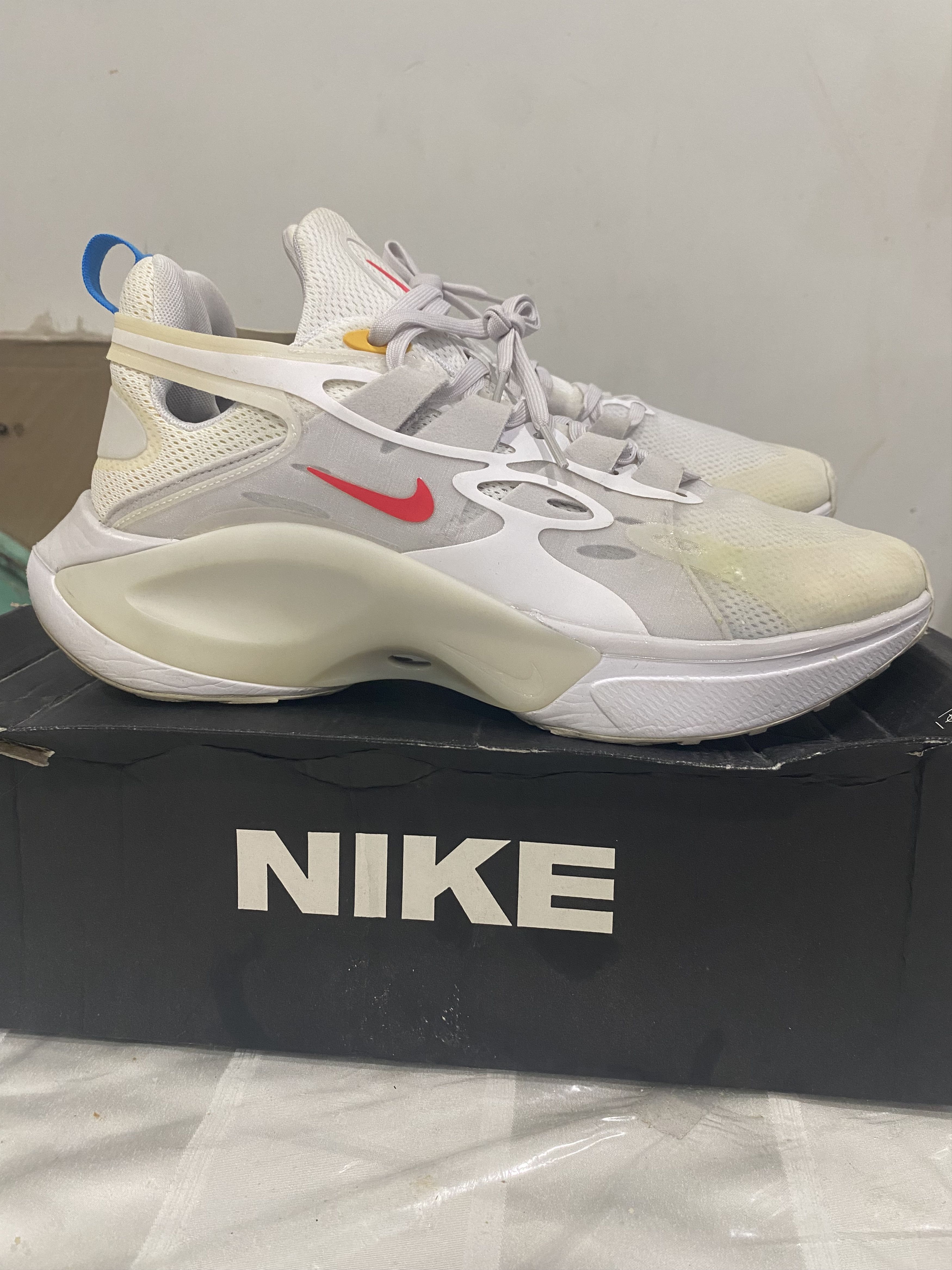 Nike Nike Signal DIMSIX Size US 11 / EU 44 - 1 Thumbnail